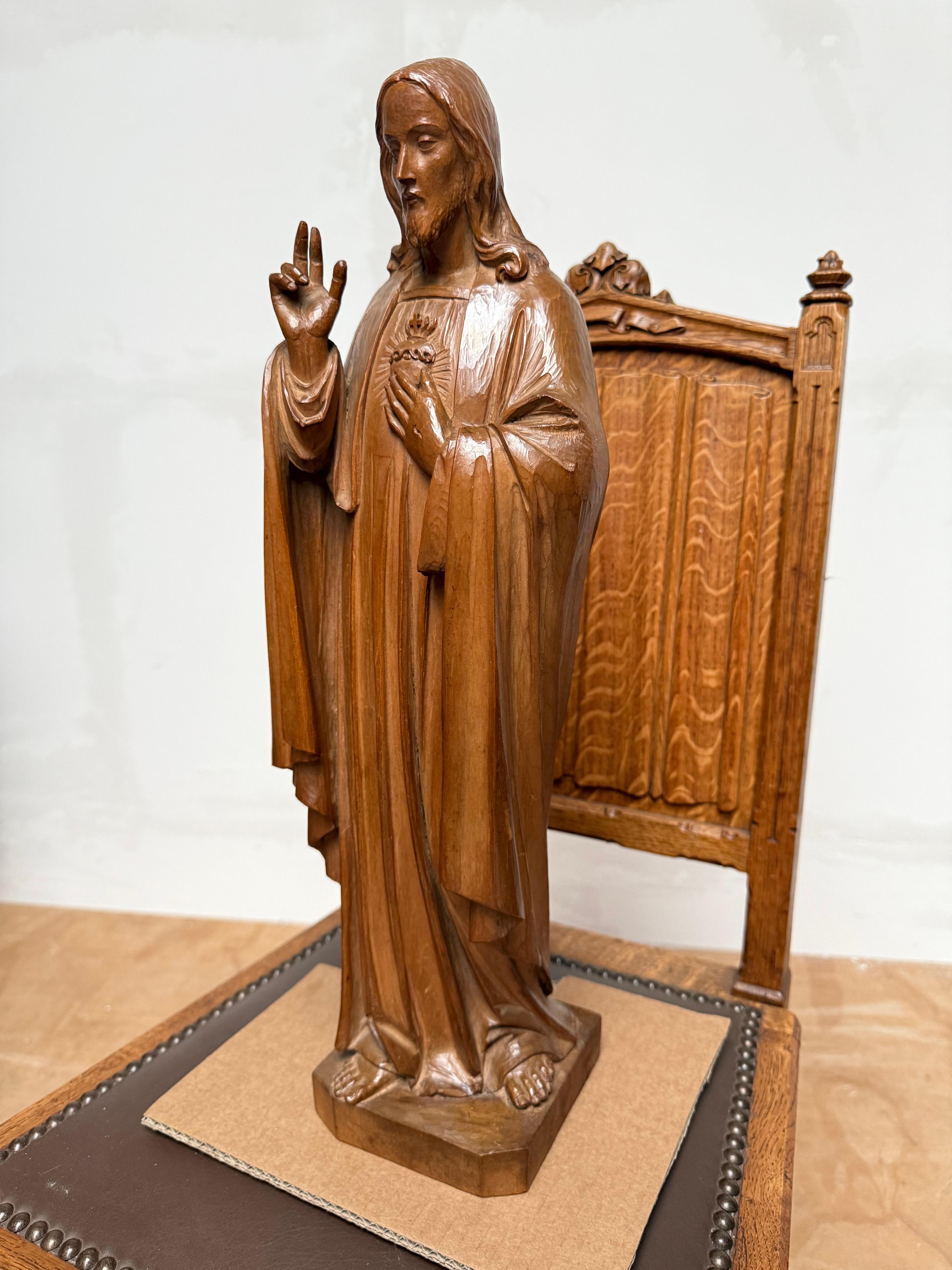 Antike und atemberaubende, handgeschnitzte Skulptur des heiligen Herzens Christi aus Holz von Geldorp im Angebot 12