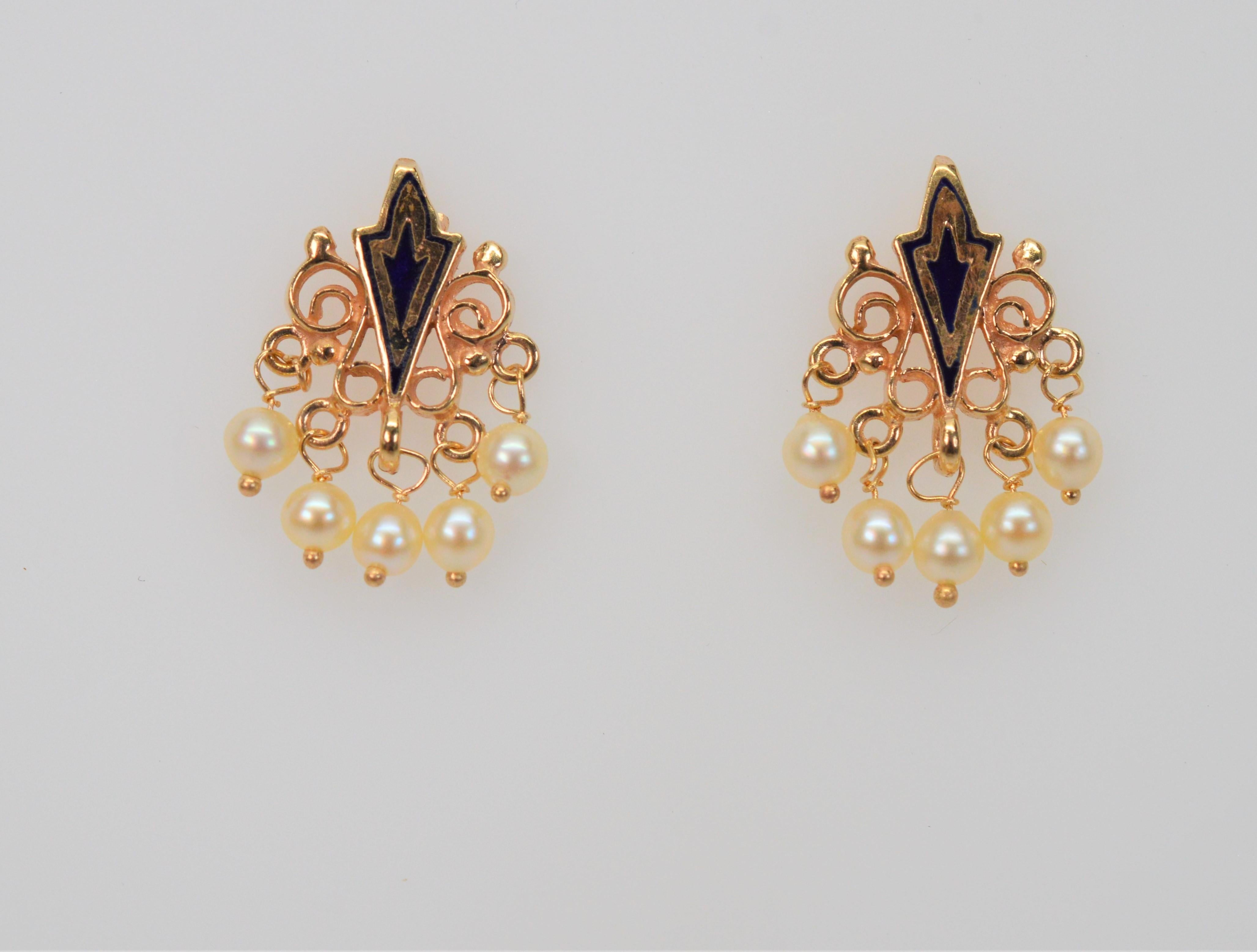 Antike 10 Karat Gelbgold Perlen-Tropfen-Ohrringe mit schwarzen Emaille-Akzenten (Rundschliff) im Angebot