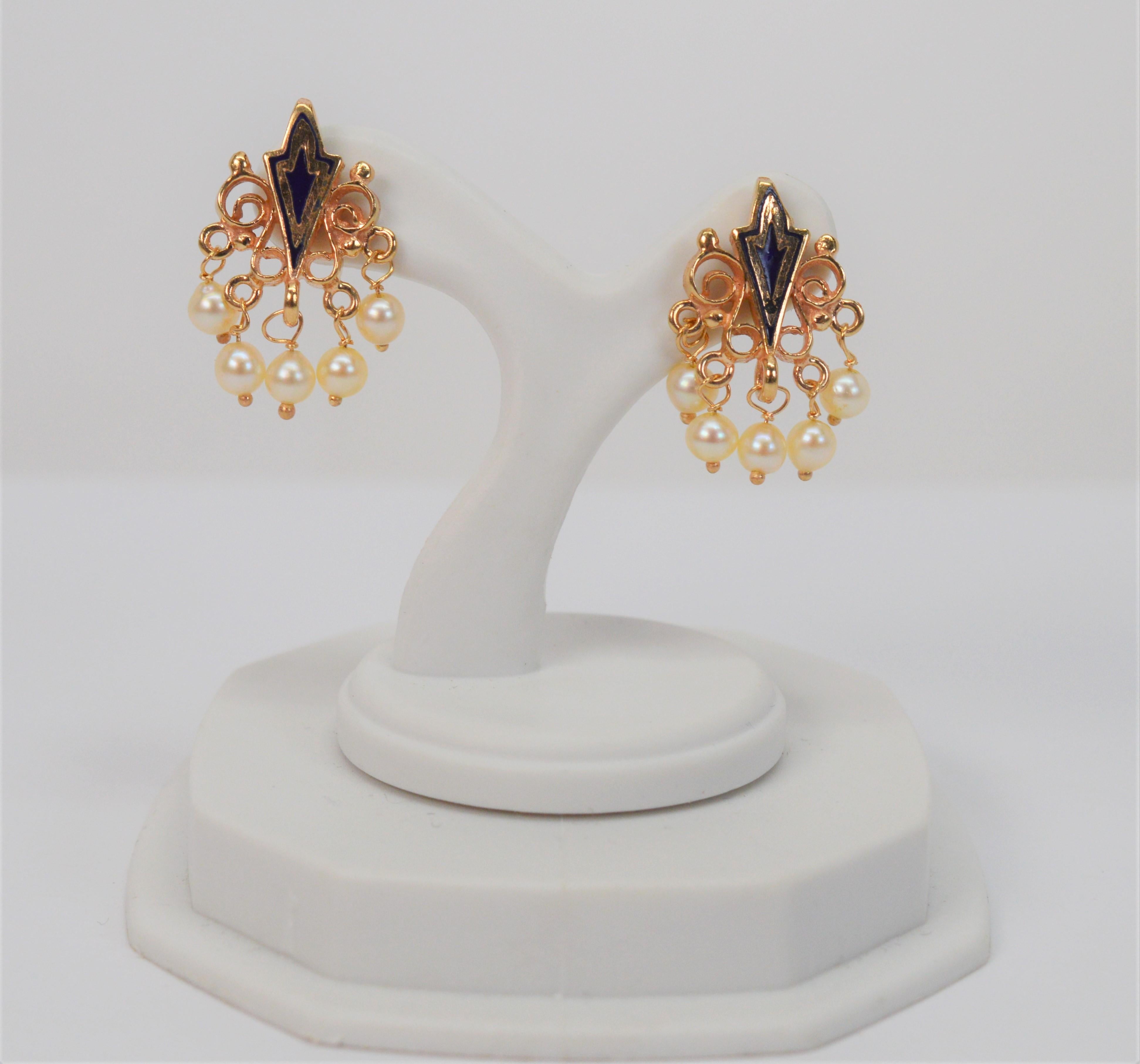 Antike 10 Karat Gelbgold Perlen-Tropfen-Ohrringe mit schwarzen Emaille-Akzenten im Angebot 1