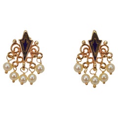 Boucles d'oreilles en goutte de style ancien en or jaune 10 carats avec perles et émail noir