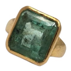 Antique Style 22K Gold Bezel-Set Emerald Ring 3ct High-Karate Statement
