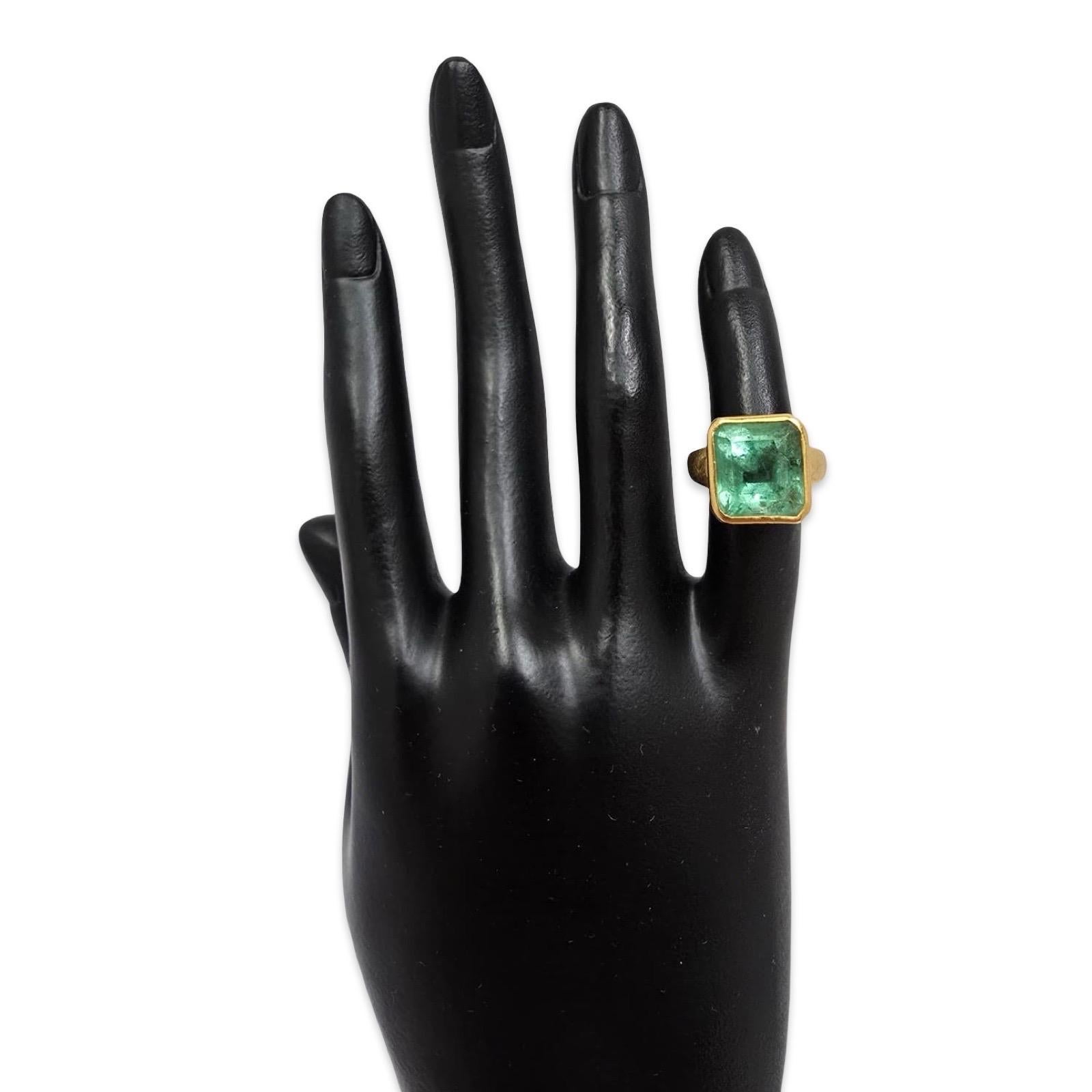 Antik-Stil 22K Gold Lünette-Set Smaragd Ring 3ct High-Karate Aussage (Smaragdschliff) im Angebot