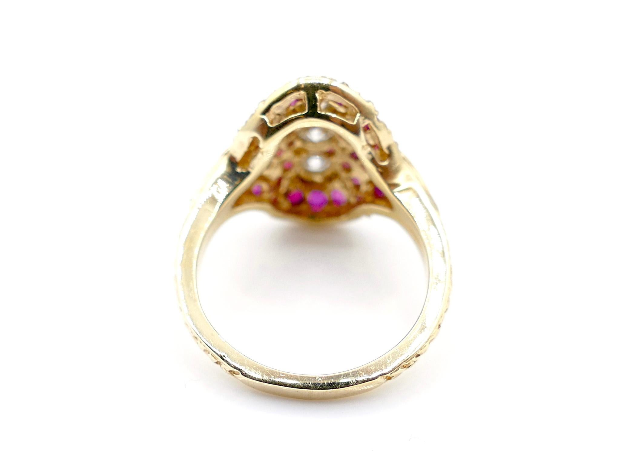 Retro Antique Style 3 Diamond and Rubies 14K Yellow Gold Ring For Sale