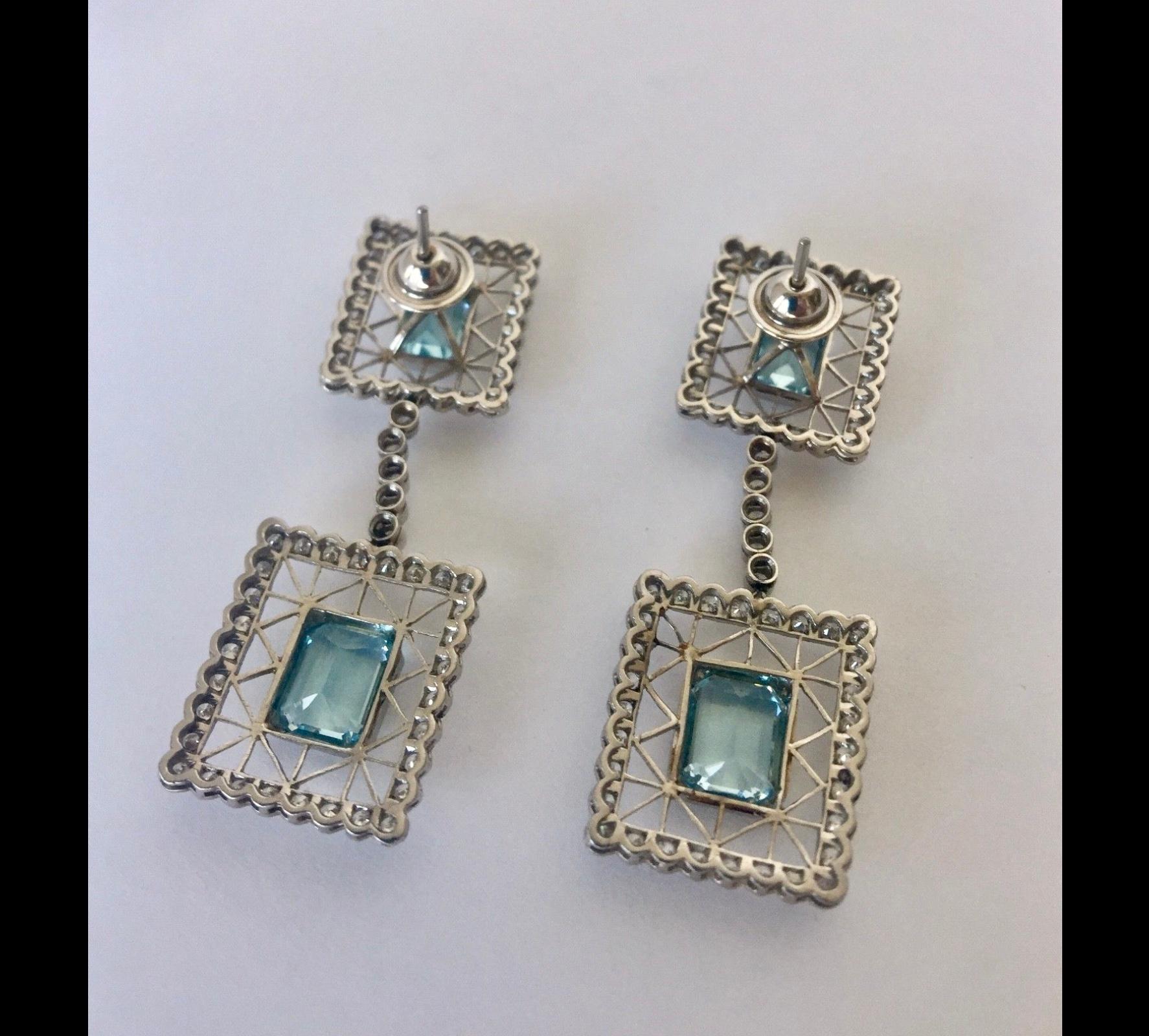 Art Deco Style Aquamarine Diamonds Dangle Earrings 18 Karat For Sale 1