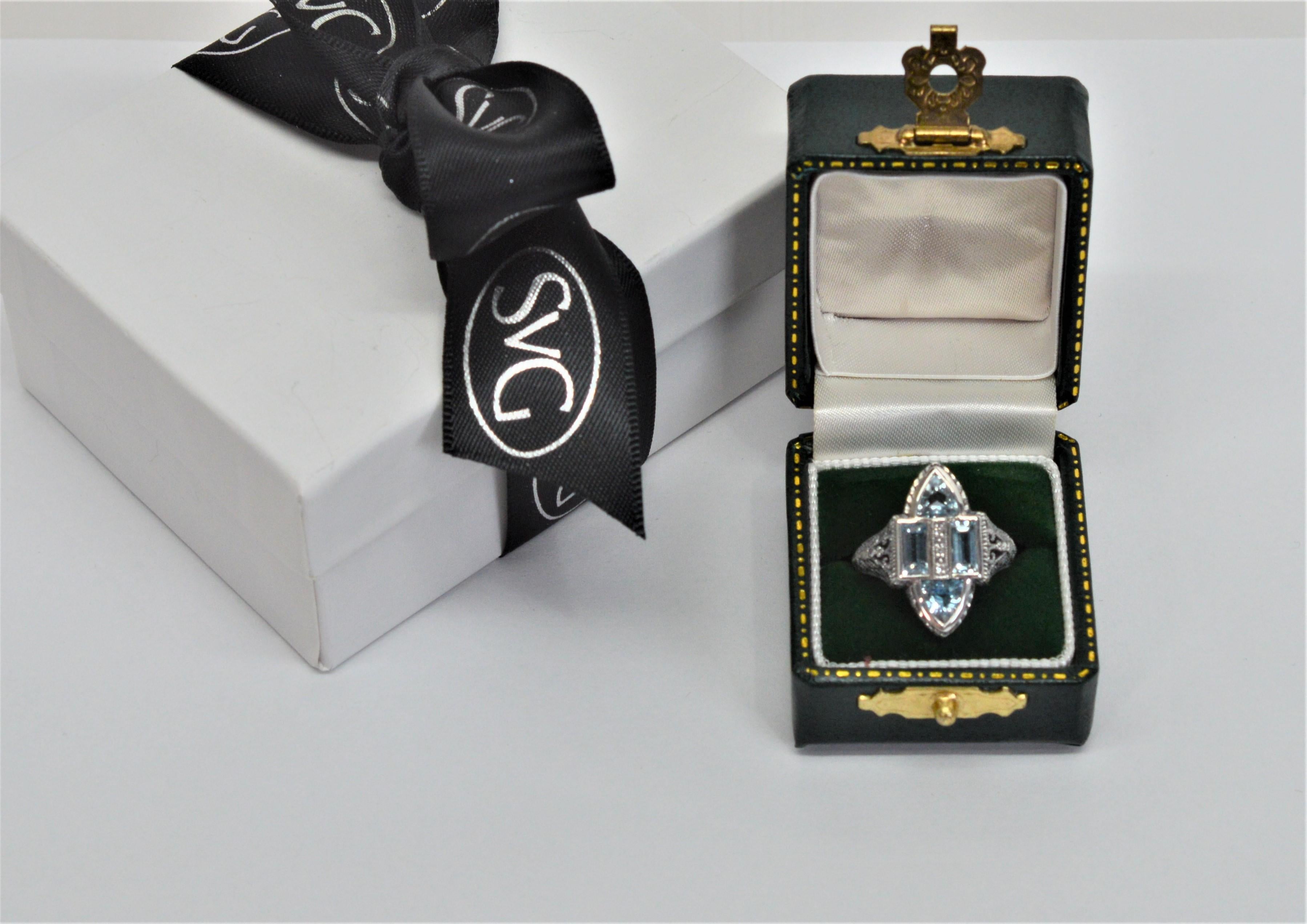 Bague filigrane de style ancien en argent sterling avec topaze bleue et diamants en vente 3