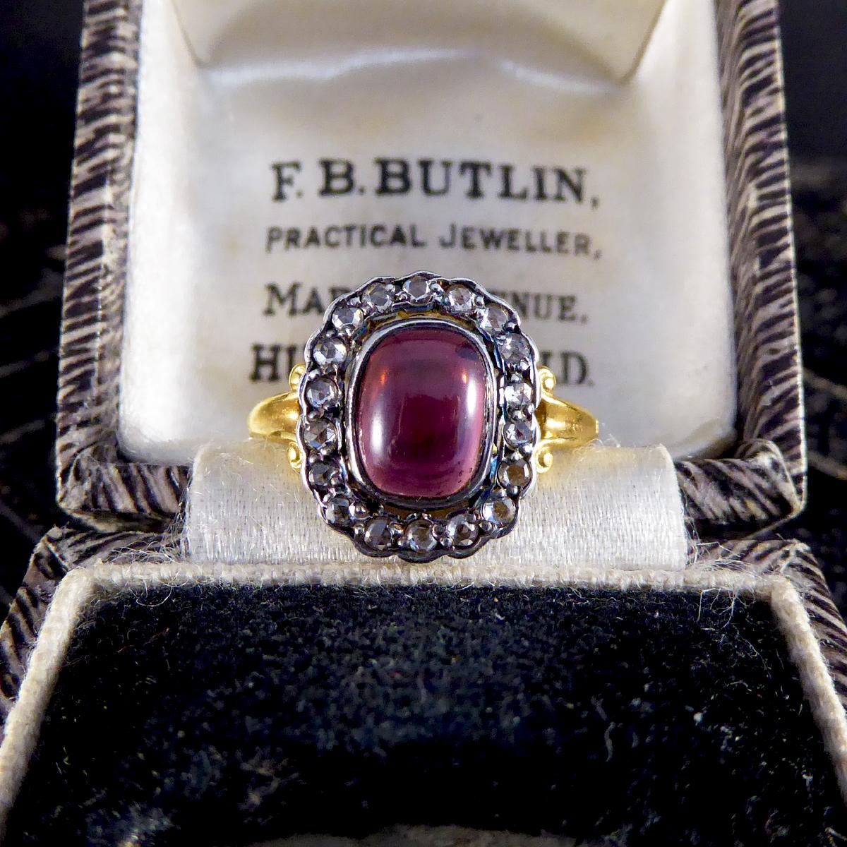 Antique Style Cabochon Garnet and Diamond Cluster Ring in 18ct Yellow Gold For Sale 4