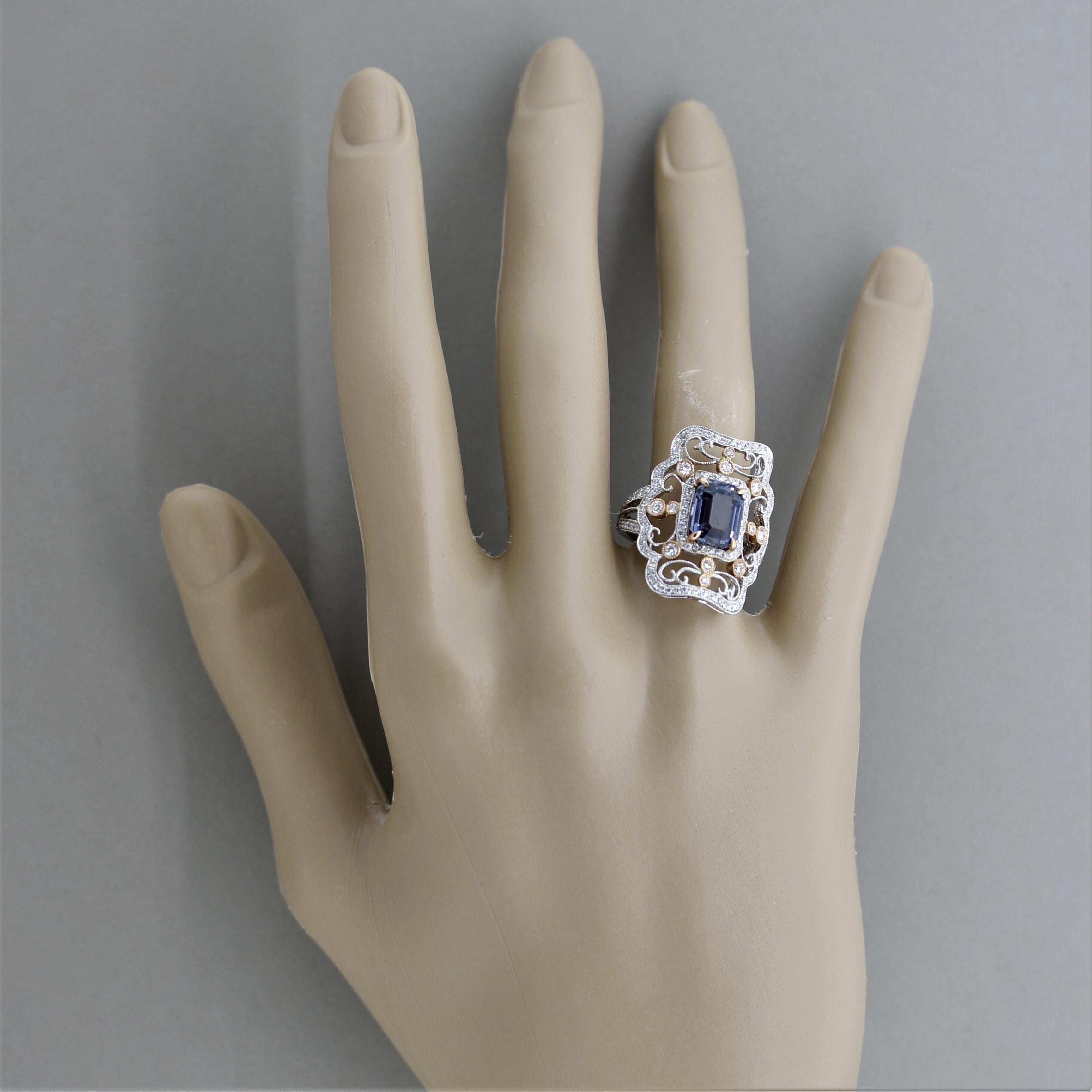 Antique-Style Color-Change Sapphire Diamond Gold Ring In New Condition In Beverly Hills, CA