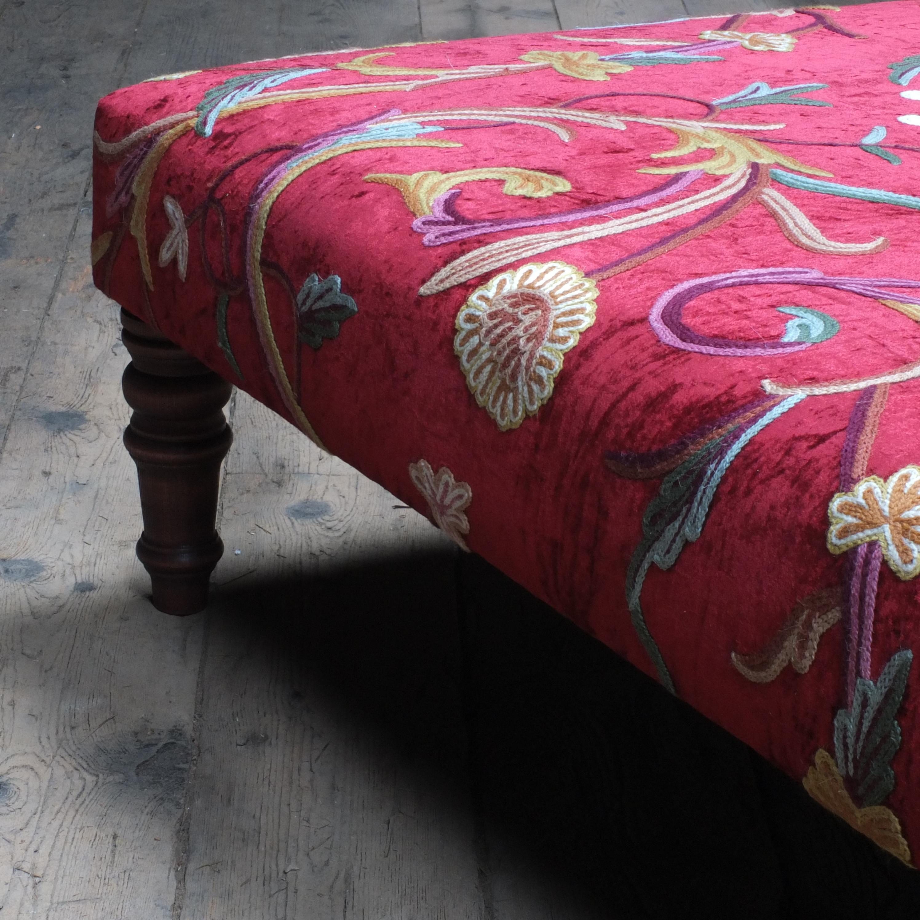 Antique Style Country House Crewel Work on Red Velvet Footstool For Sale 4