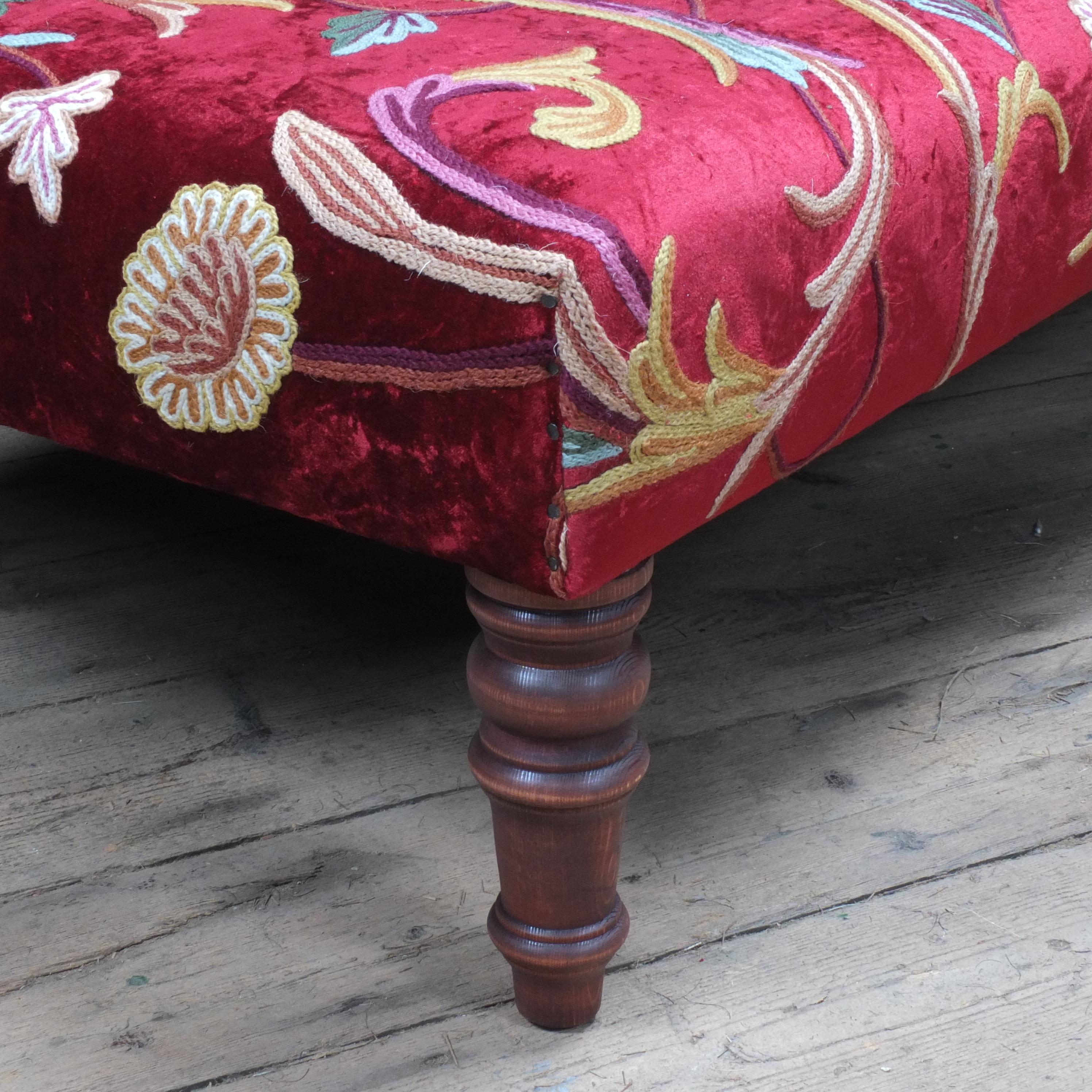 Antique Style Country House Crewel Work on Red Velvet Footstool In New Condition For Sale In Batley, GB