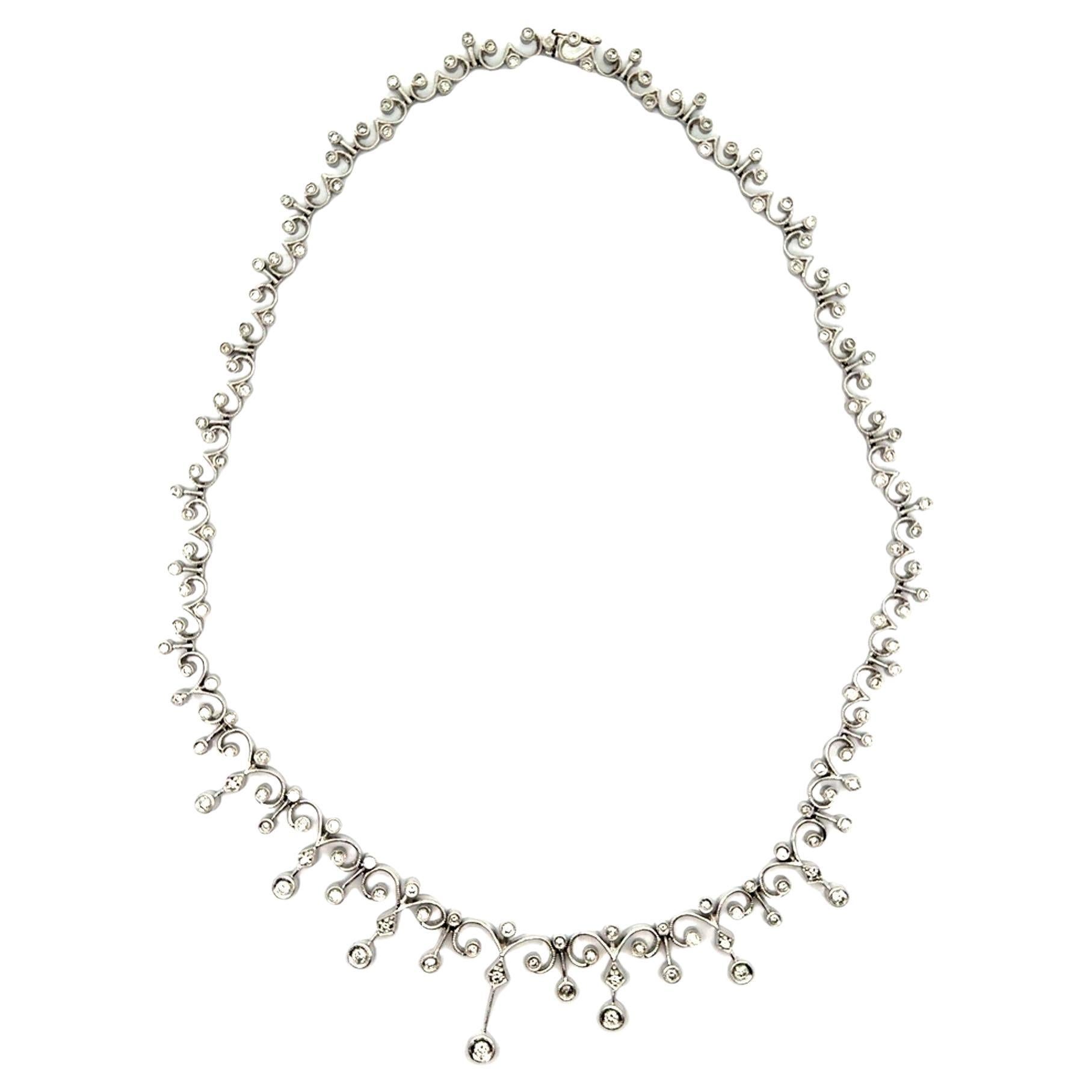 Collar de filigrana de oro blanco de 18 quilates con diamantes de estilo antiguo