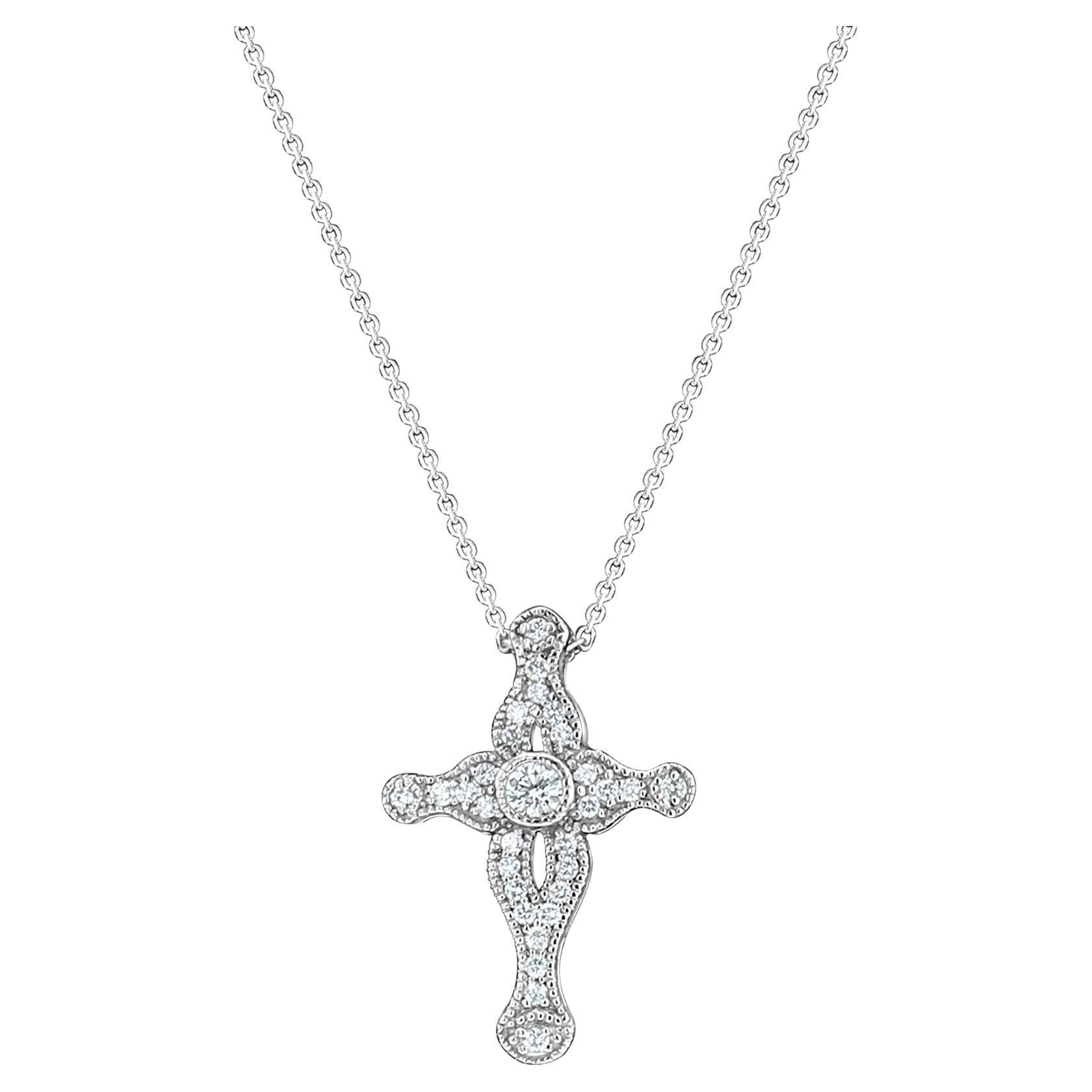 Collier croix de style ancien avec diamants