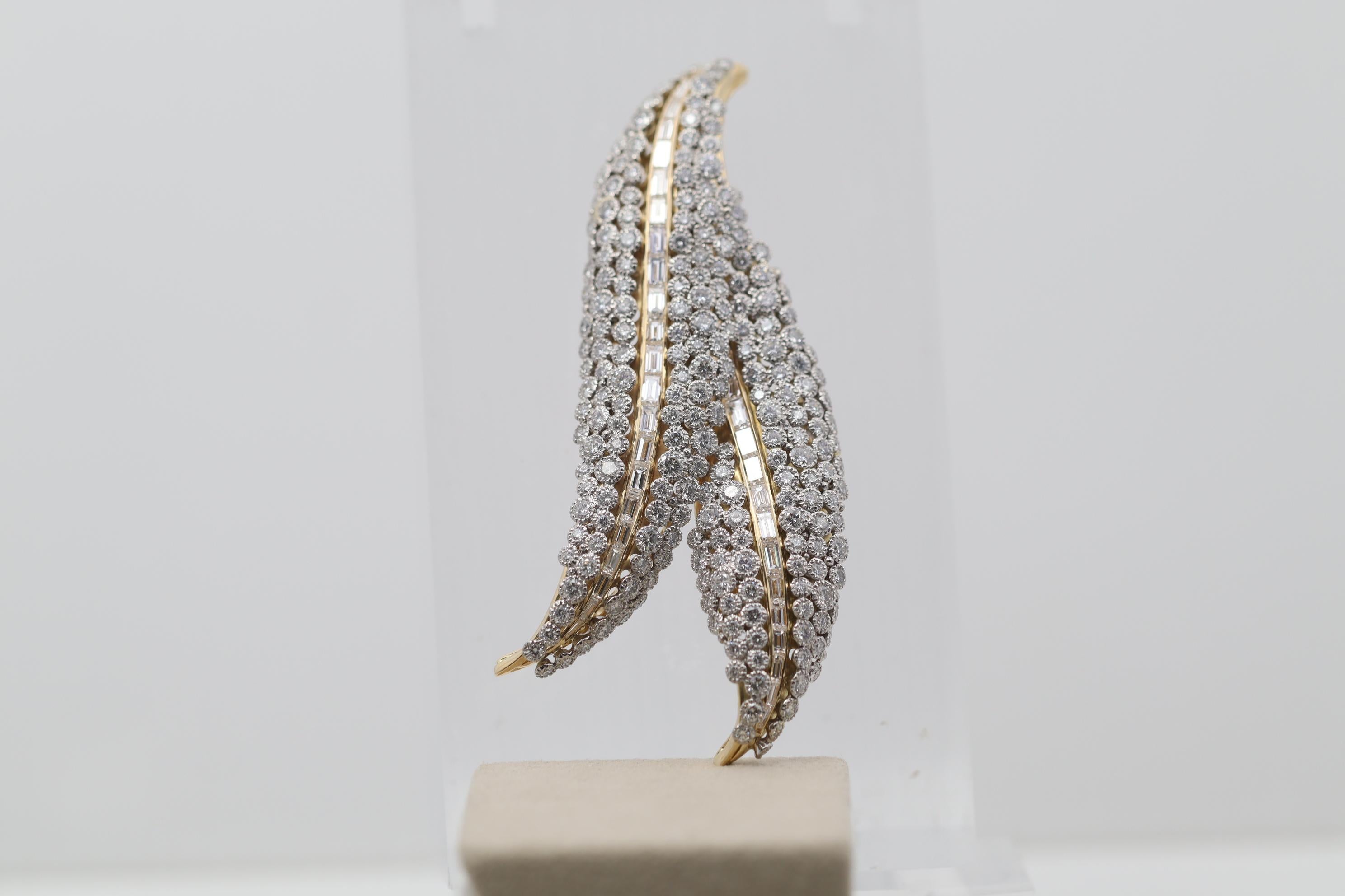 Mixed Cut Antique-Style Diamond Double-Leaf Gold & Platinum Brooch For Sale