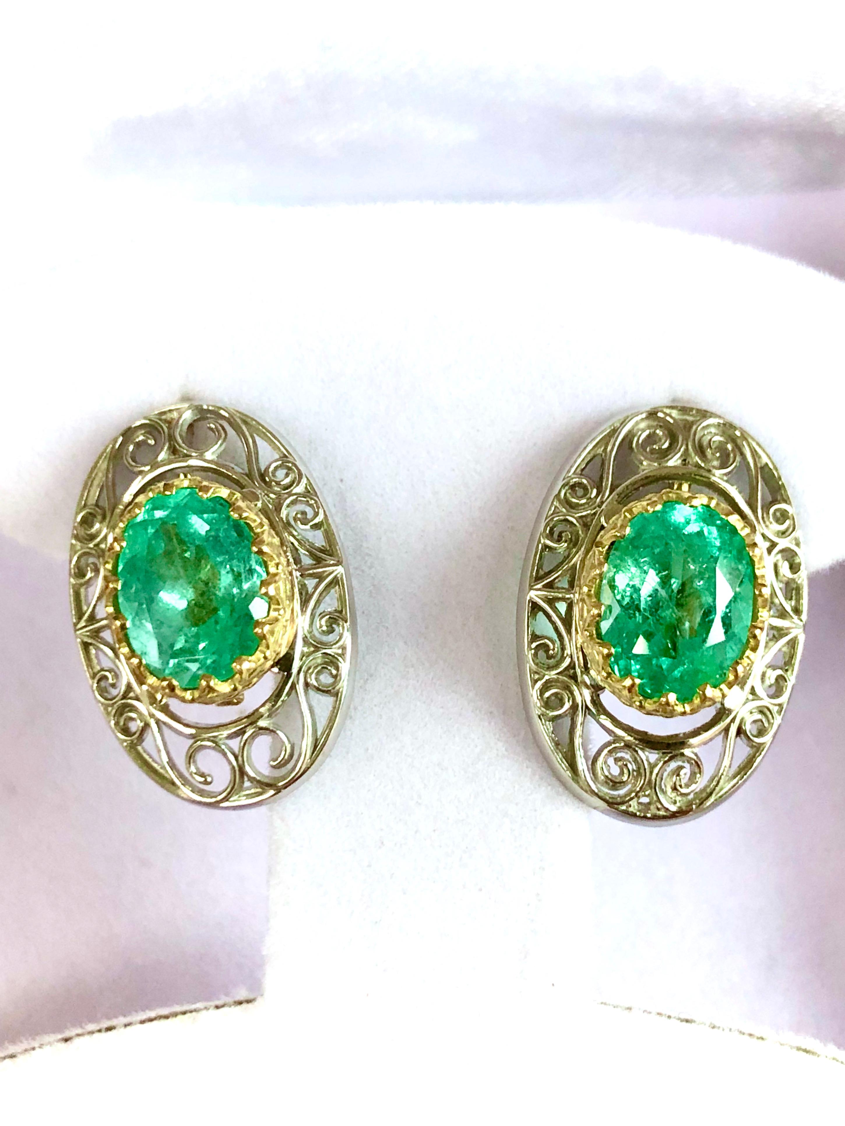 Oval Cut Colombian Natural Emerald Platinum 18 Karat Gold Drop Earrings For Sale