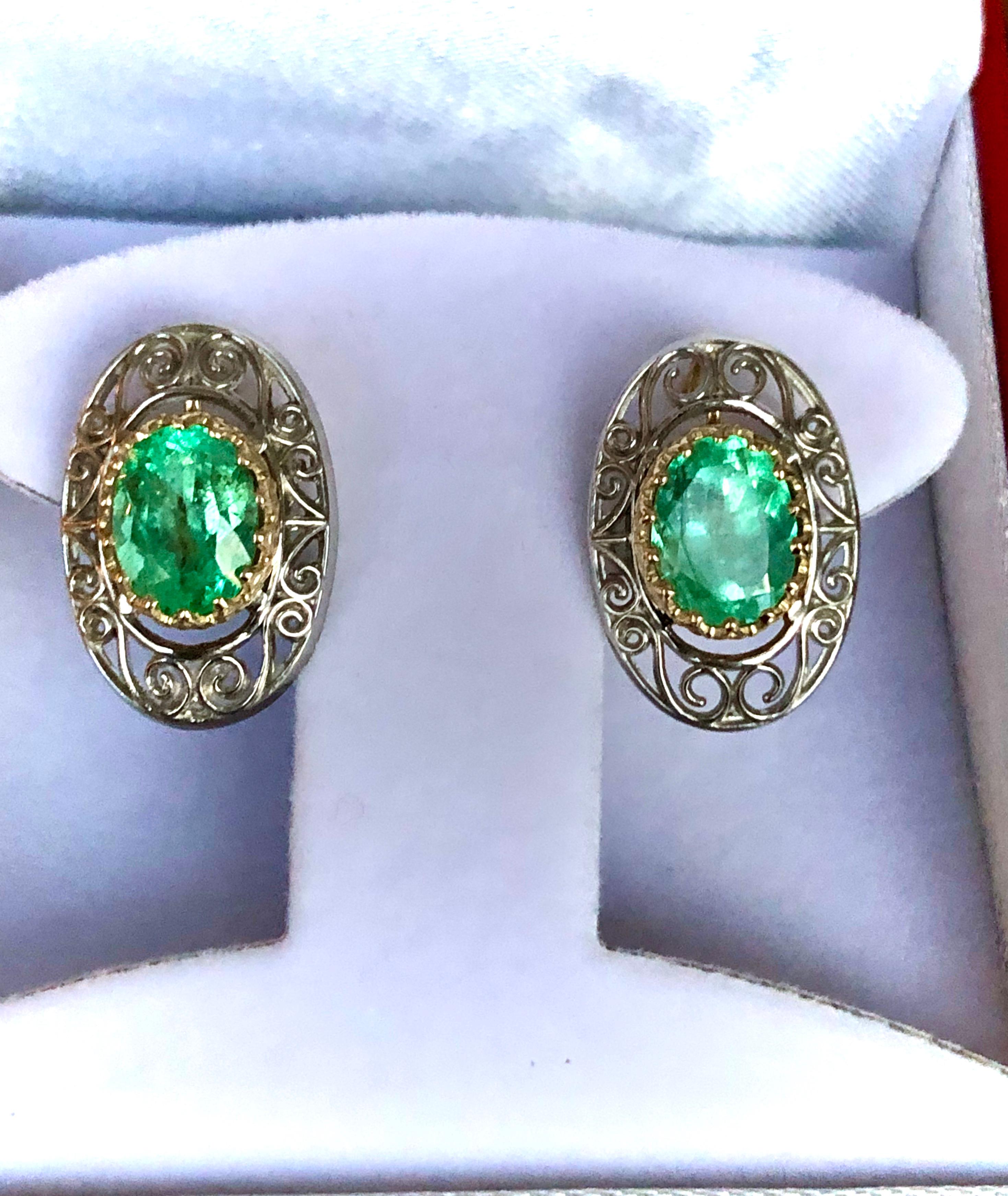 Colombian Natural Emerald Platinum 18 Karat Gold Drop Earrings For Sale 4