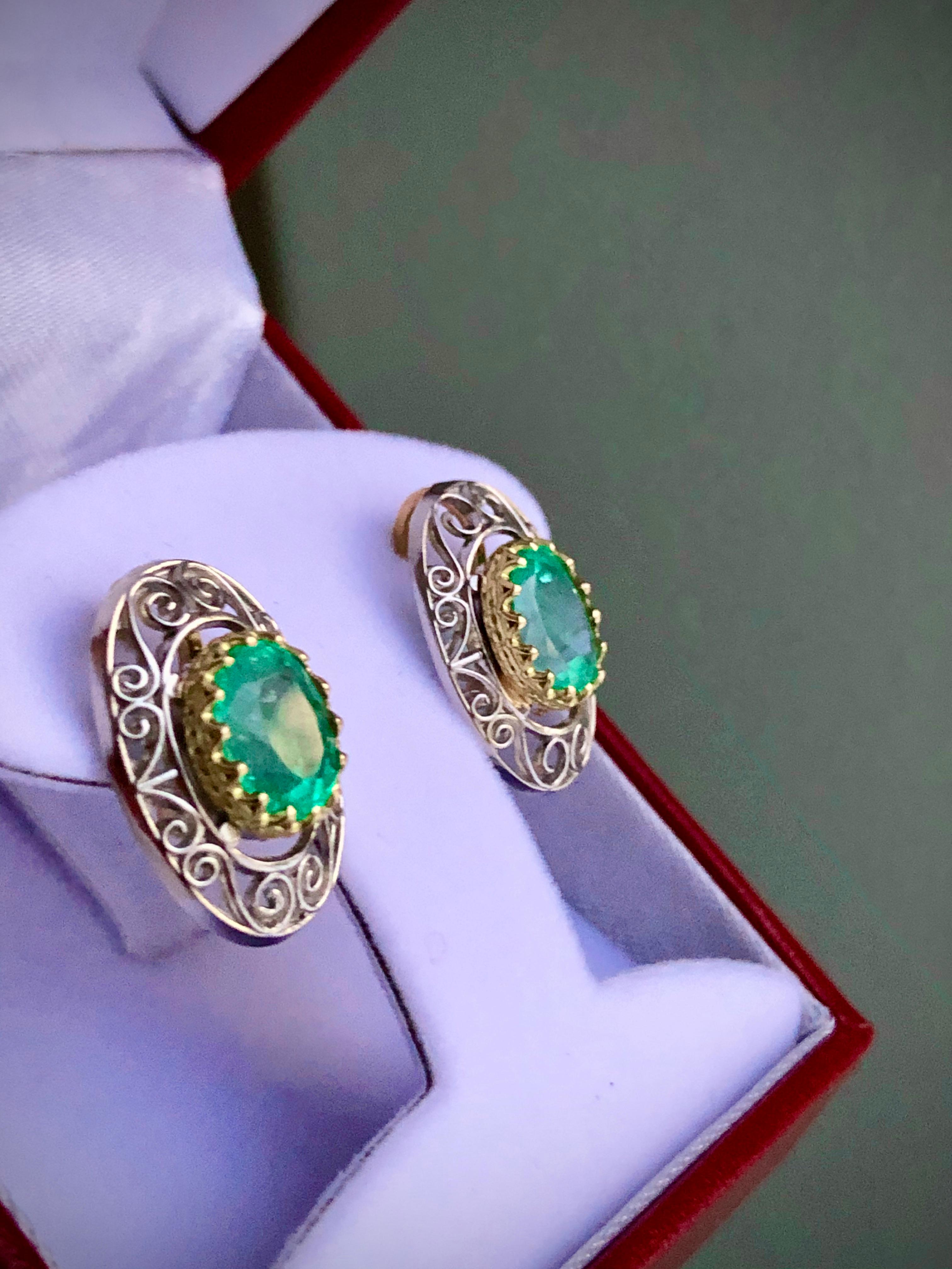 Colombian Natural Emerald Platinum 18 Karat Gold Drop Earrings For Sale 3