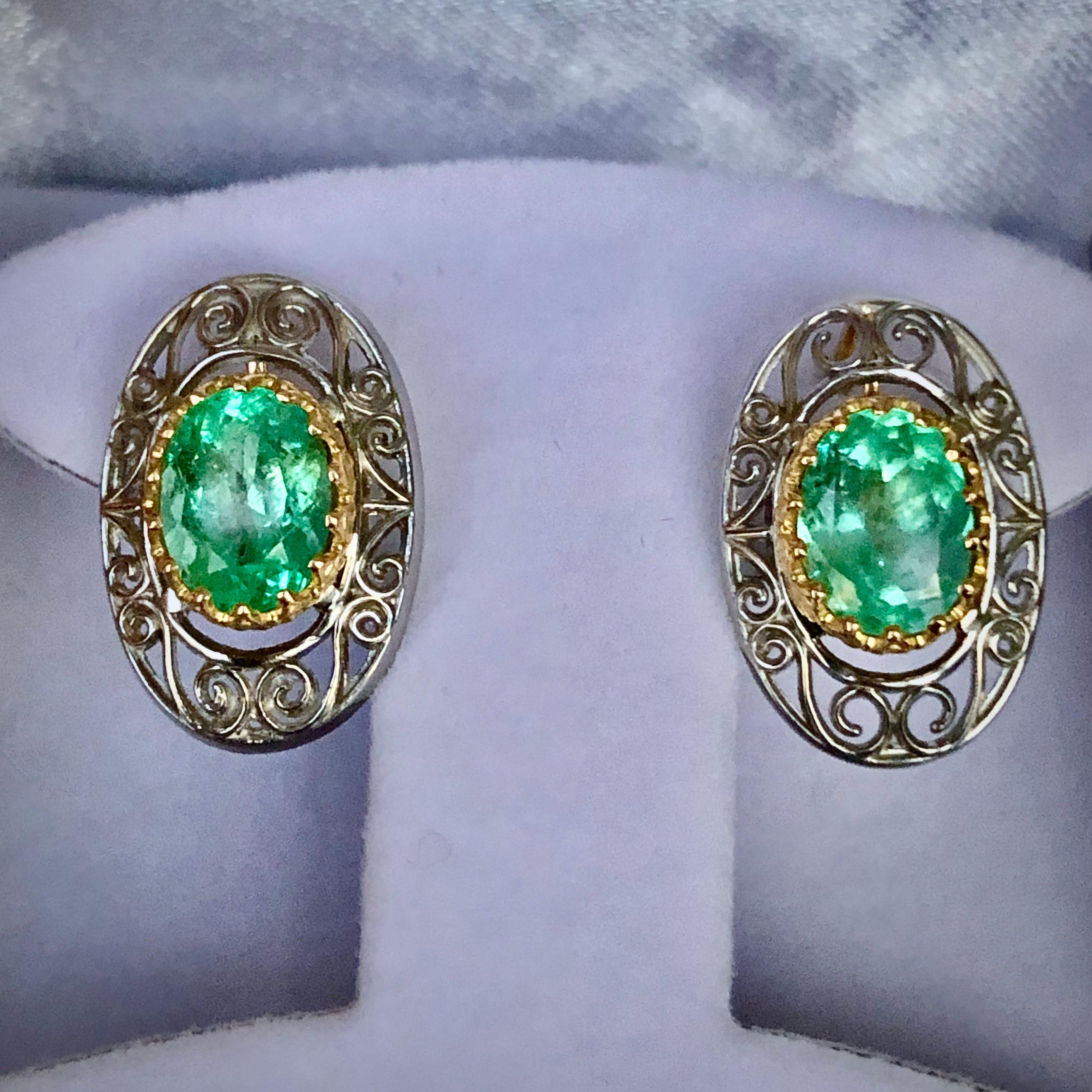 Colombian Natural Emerald Platinum 18 Karat Gold Drop Earrings For Sale 2