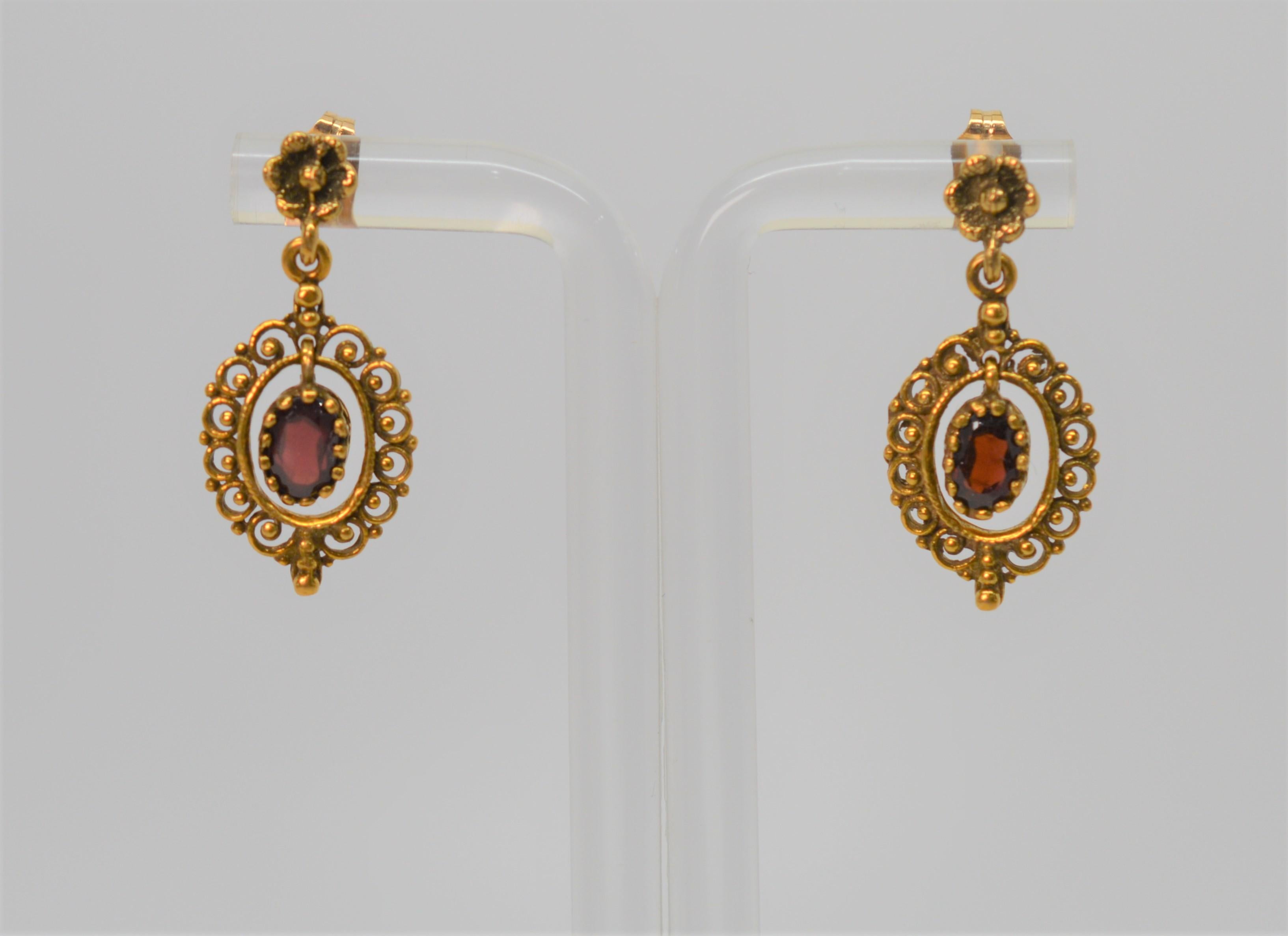 Antique Style Garnet 14 Karat Yellow Gold Earrings In Excellent Condition In Mount Kisco, NY