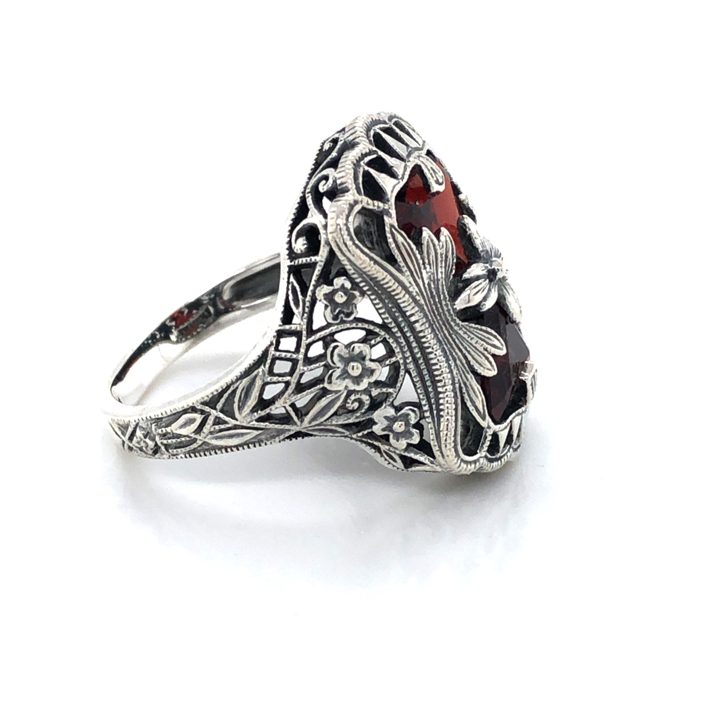 Antique Style Garnet Sterling Silver Ring 3