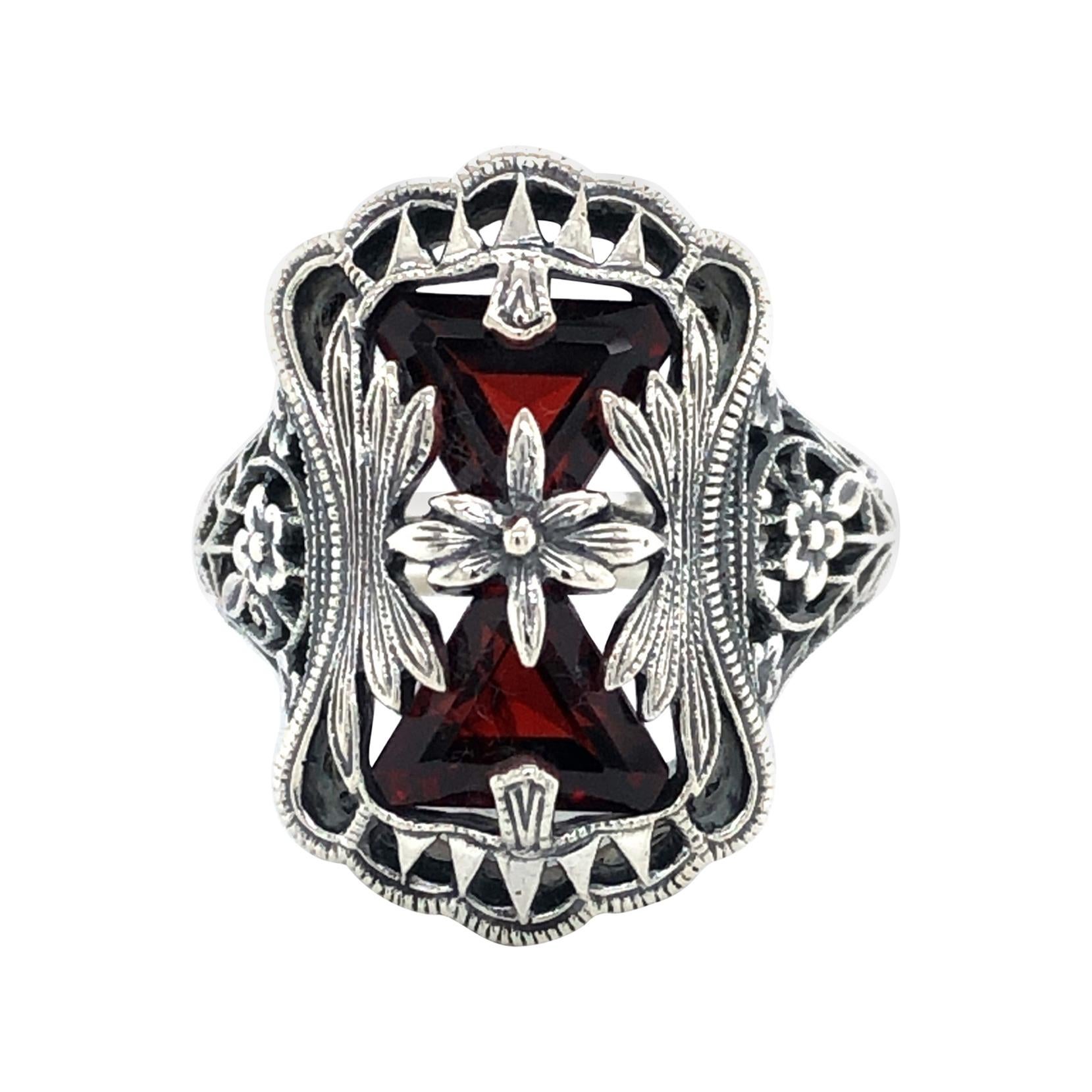 #249 GENUINE GARNET 3 STONE .925 STERLING SILVER ANTIQUE STYLE RING 