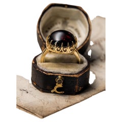 Antique Style Gold Garnet Cabochon Ring, Large Unisex Solid 10k Gold Garnet Ring