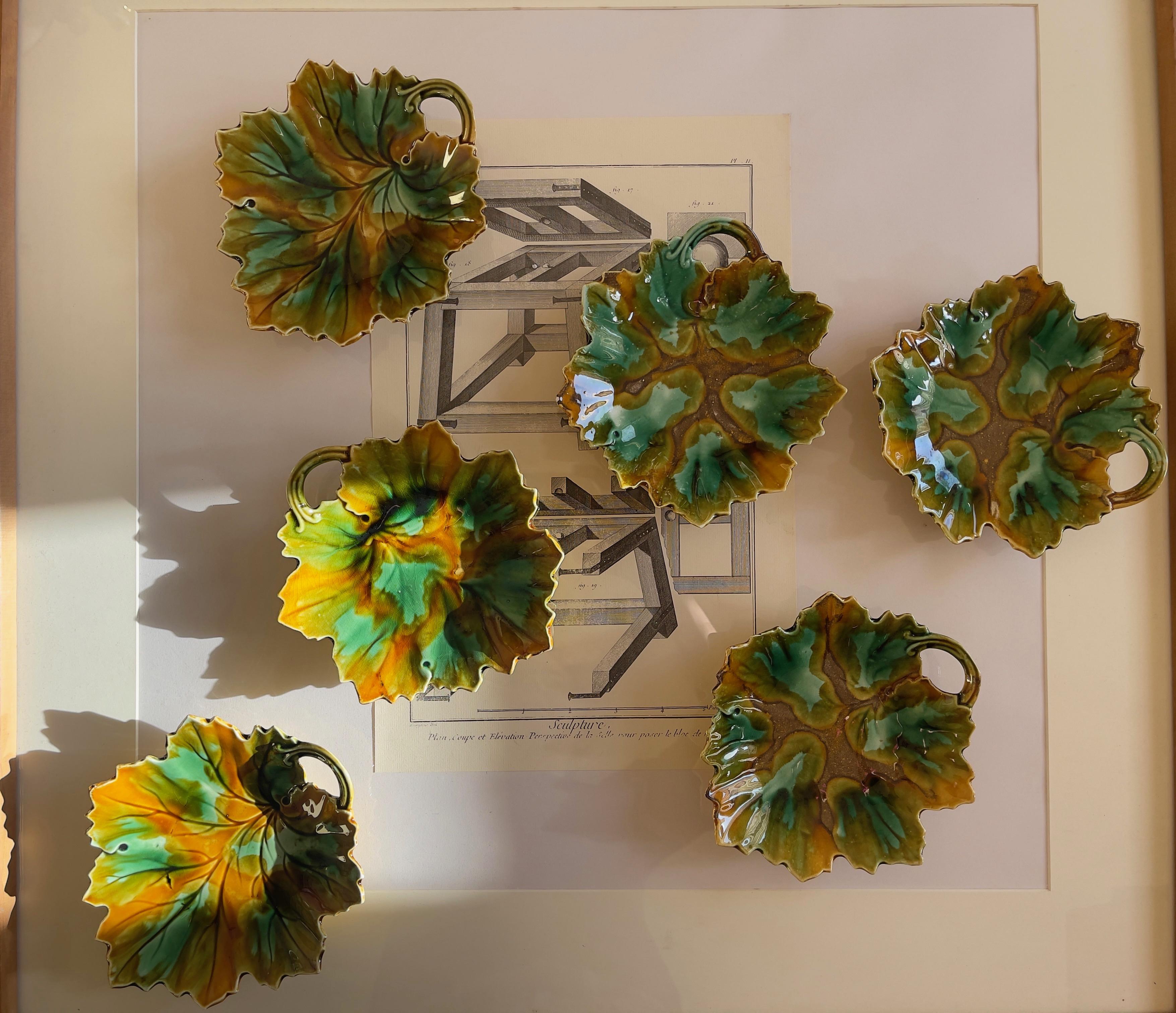 Plats à feuilles en majolique de style ancien, lot de 6 plats d'accompagnement aux couleurs chaudes de l'automne en vente 3