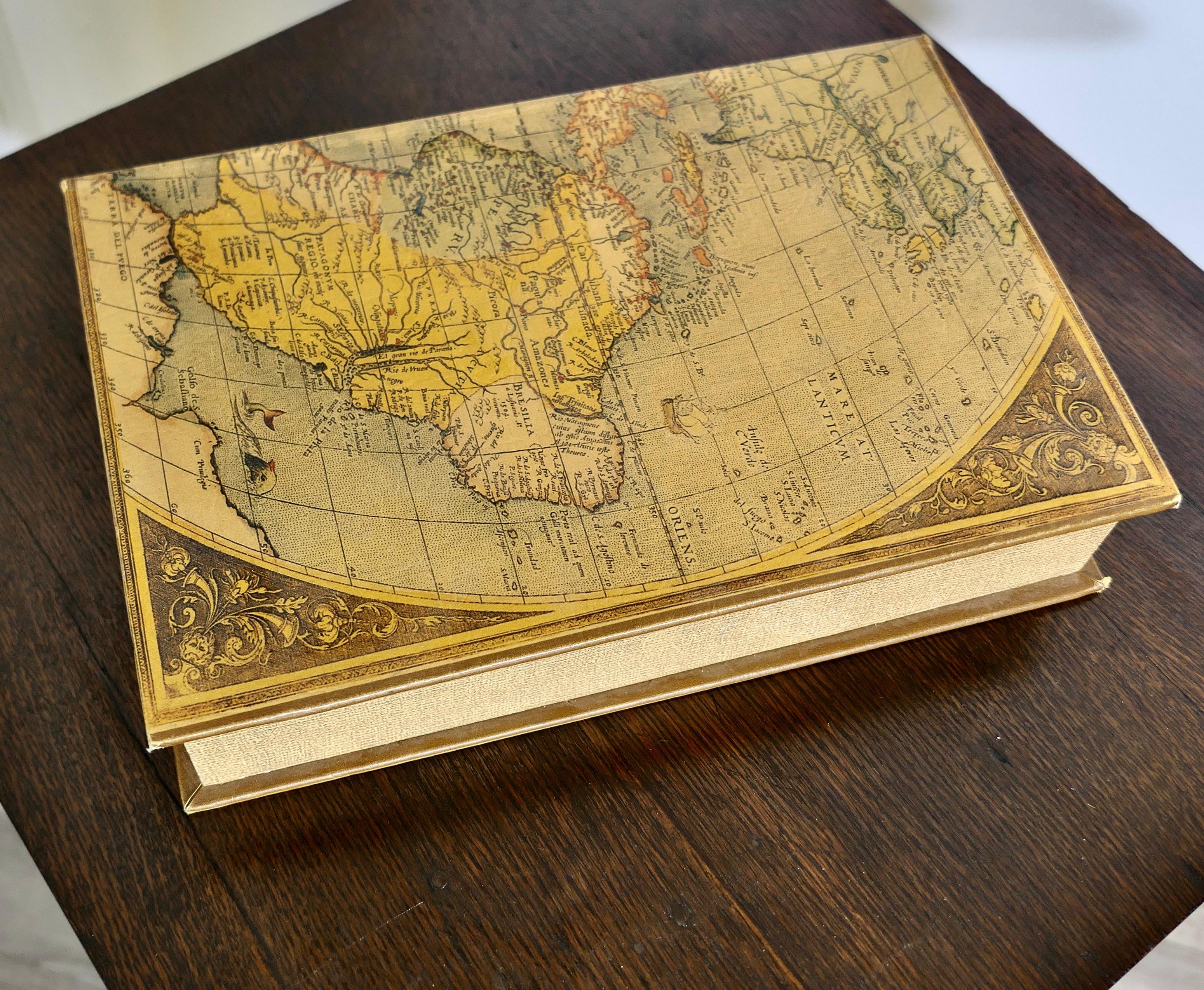Antique Style Map Covered Secret Safe Book  This is a very attractive piece In Good Condition In Godshill, Isle of Wight
