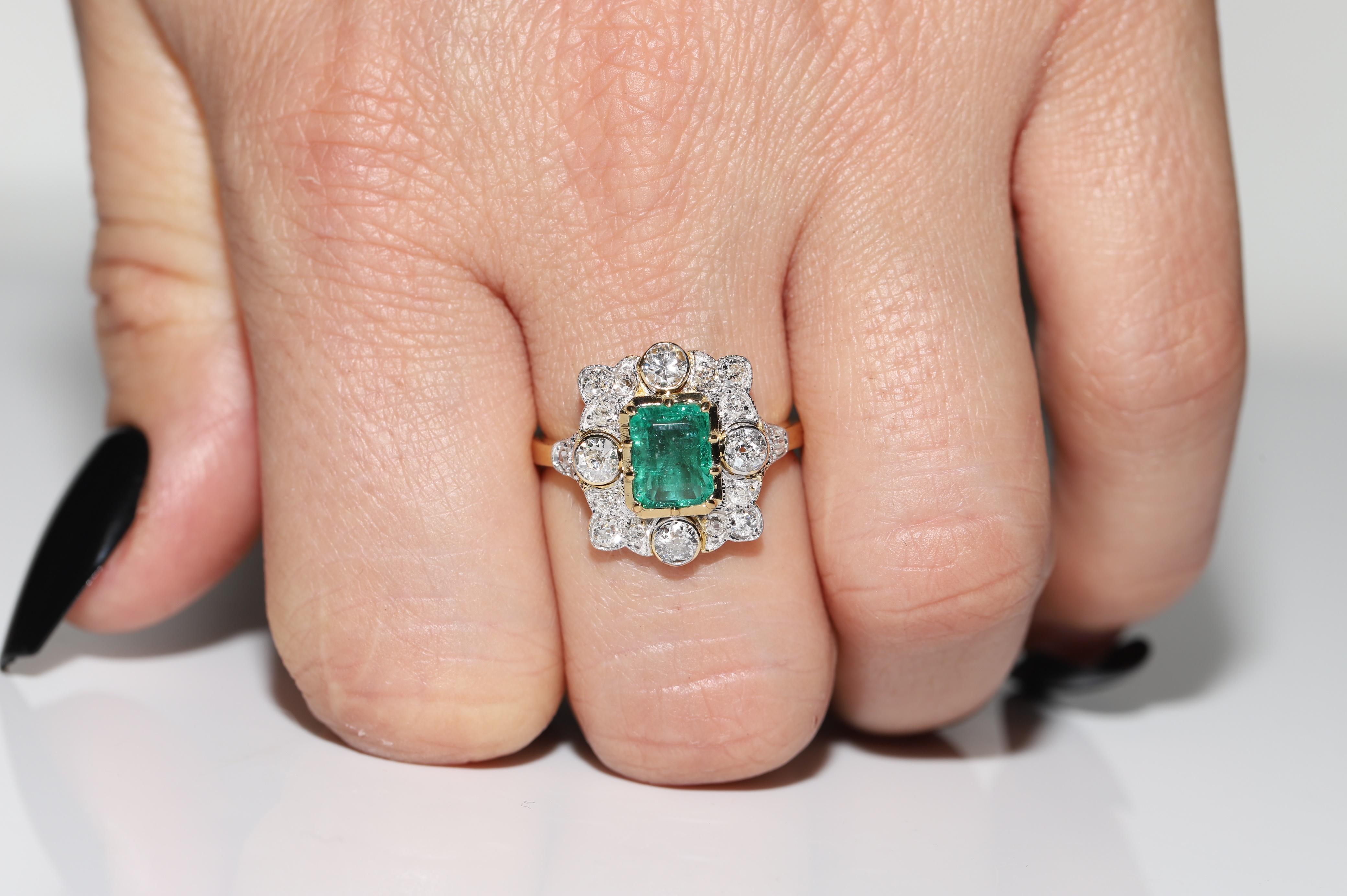 Modern New Made 18k Gold Natural Diamond And Emerald Decorated Ring  For Sale