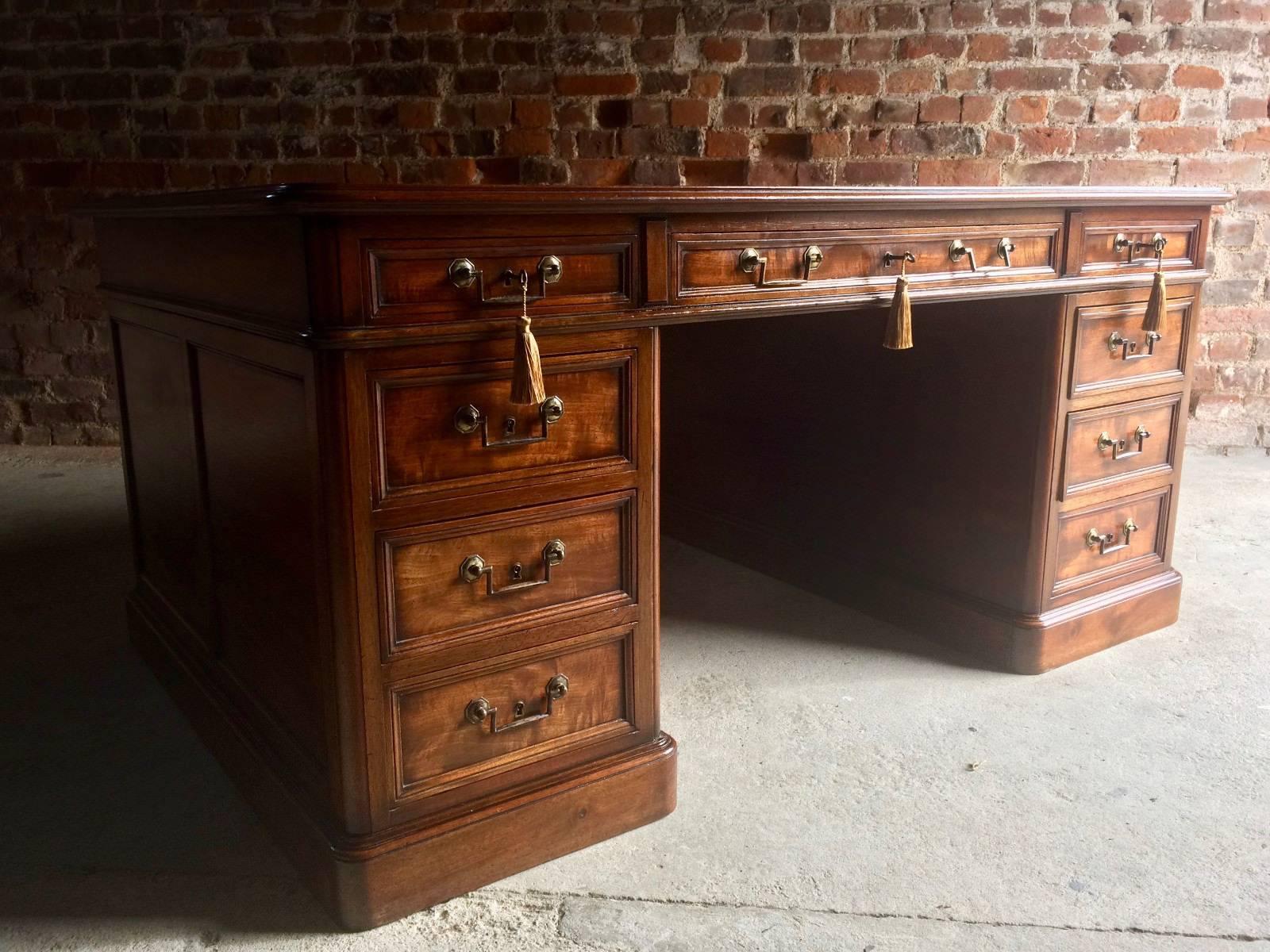 Antique Style Partners Desk Twin Pedestal Mahogany 20th Century 2