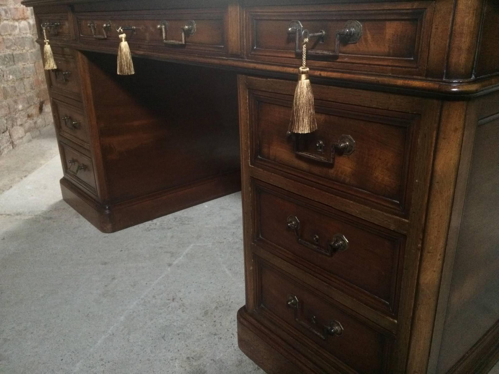 Antique Style Partners Desk Twin Pedestal Mahogany 20th Century 6