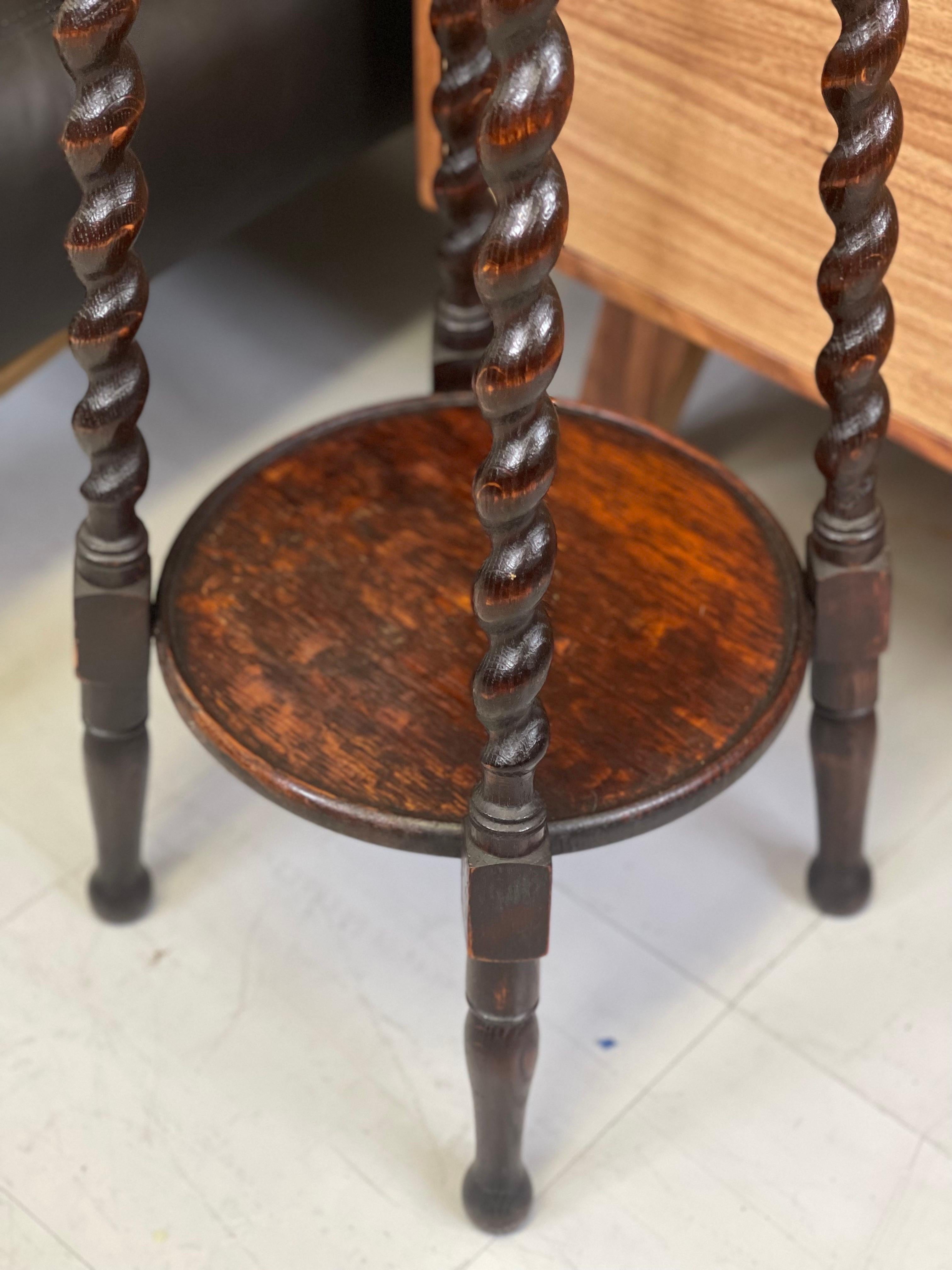 Antique Style Plant Stand, Accent Table, UK Import.  For Sale 1