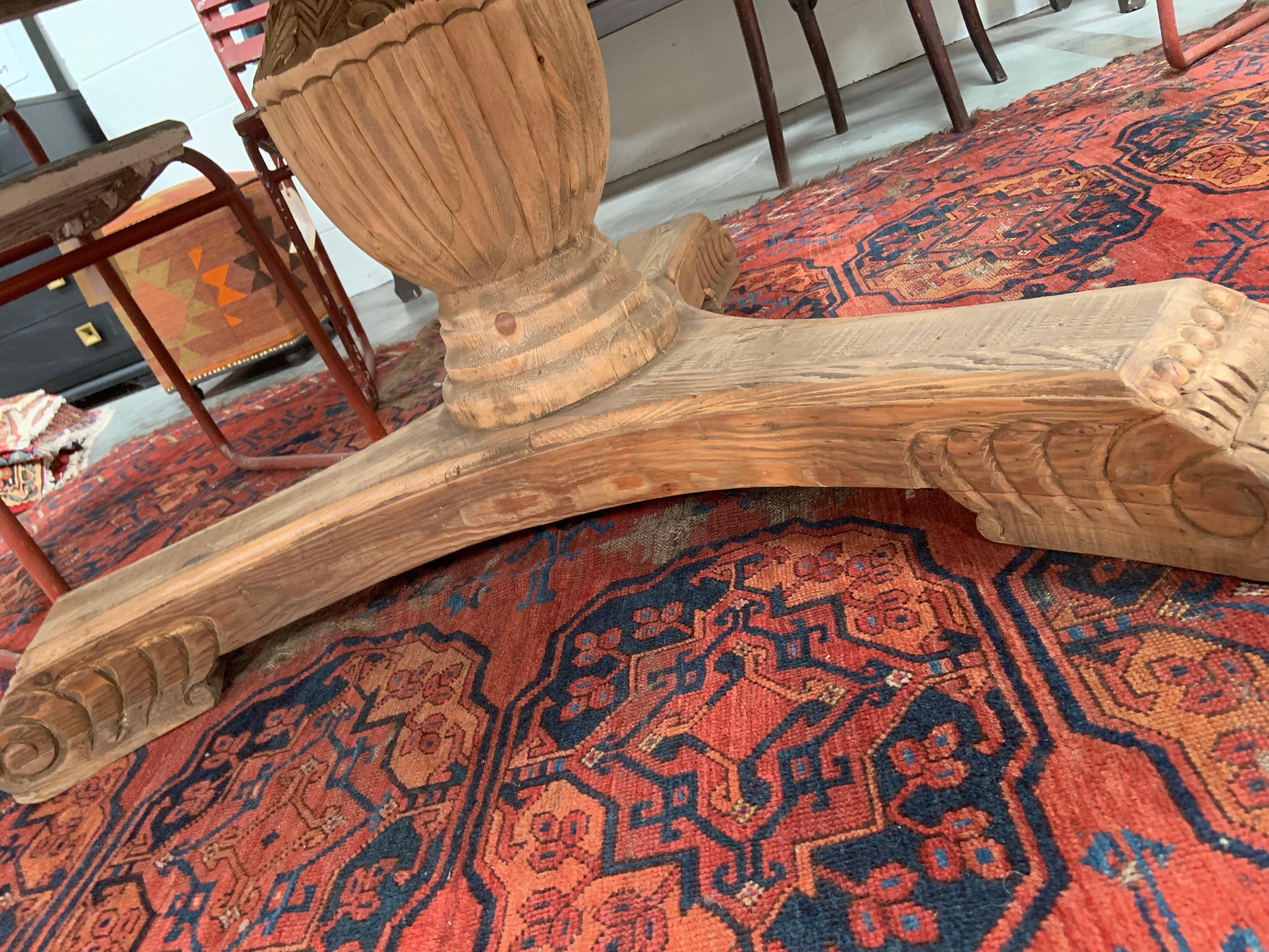 Reclaimed Wood Antique-Style Round Dining Table