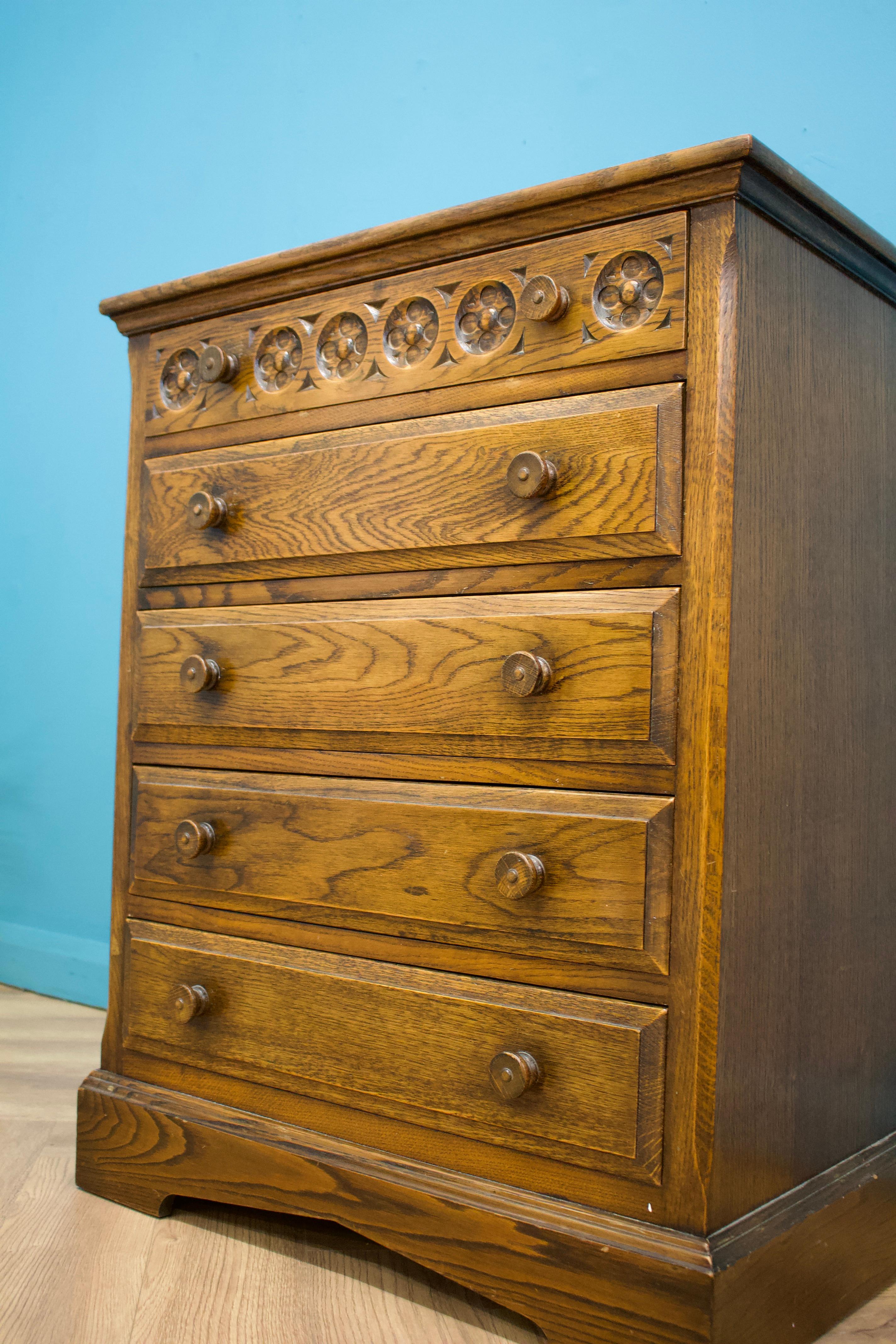 Cassettiera vintage in stile antico in Oak In condizioni buone in vendita a South Shields, GB