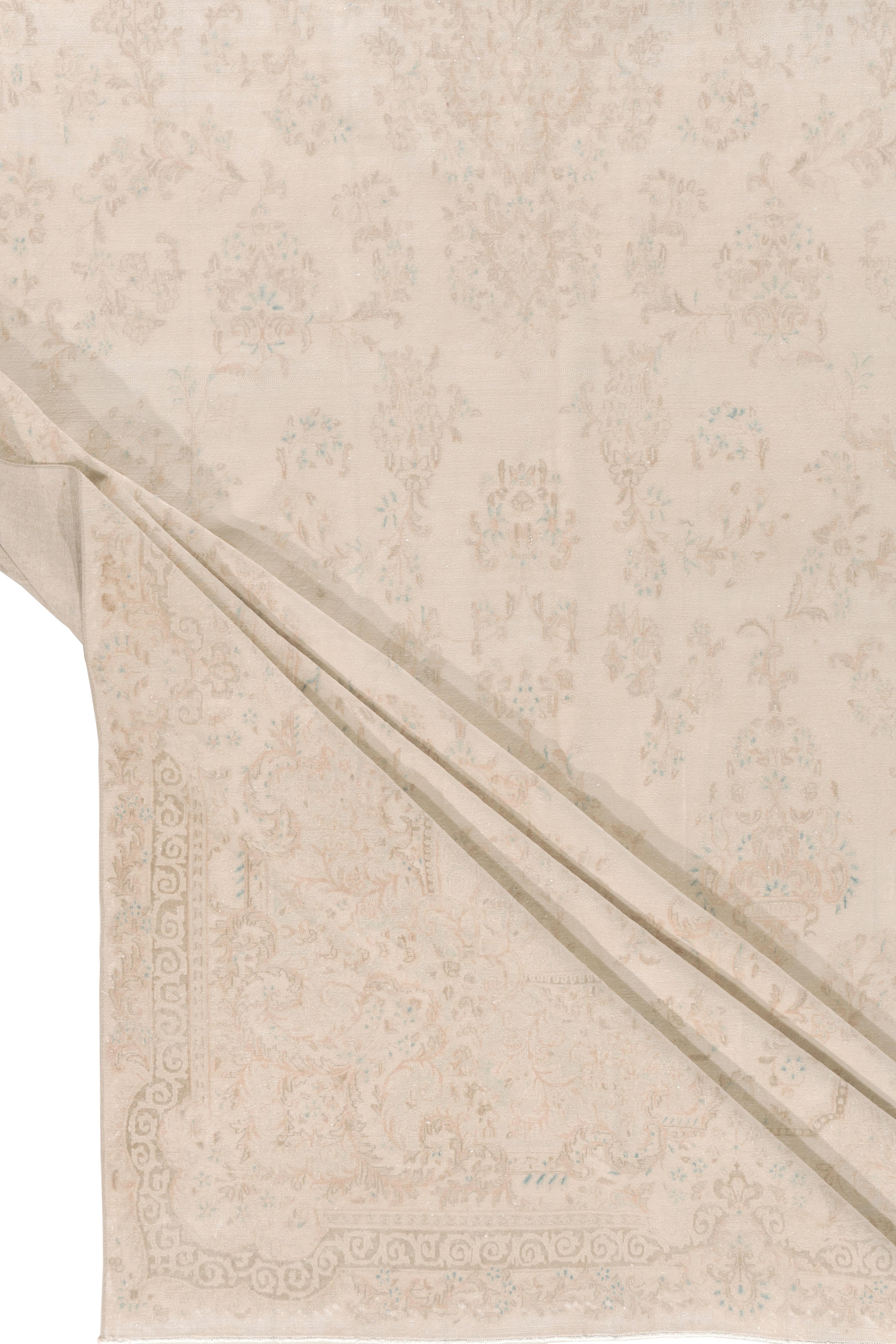 Tappeto Kirman beige antico e tenue 10'10 X 22'9 in vendita 3