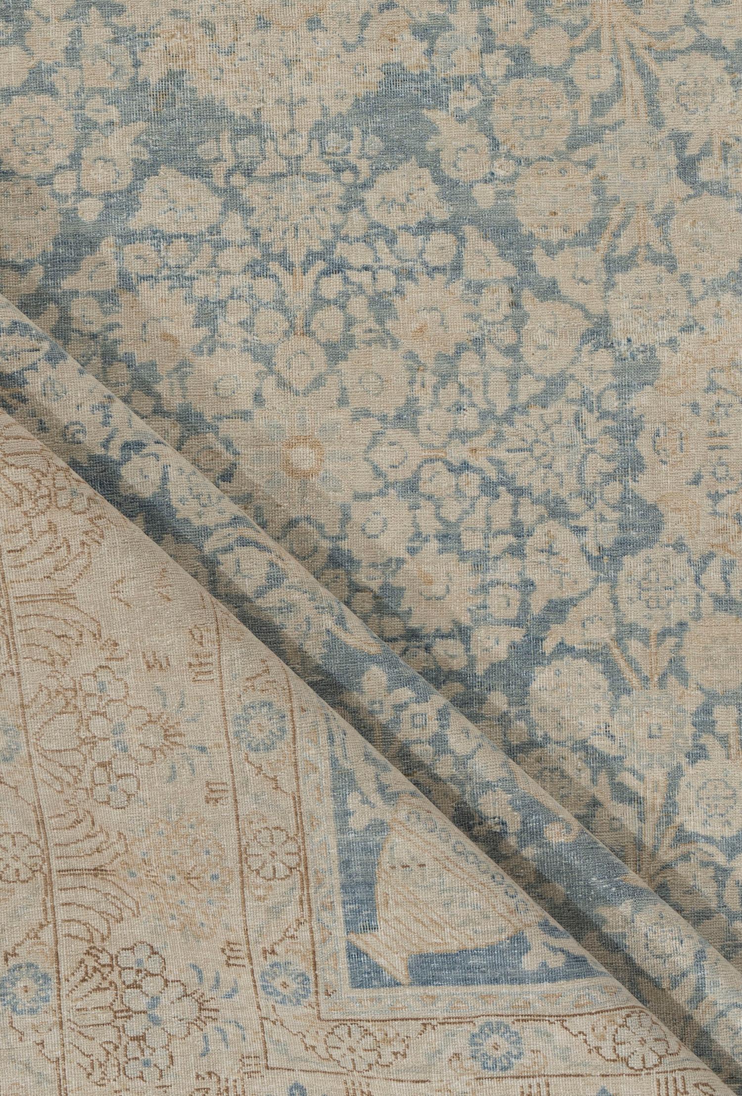 Annodato a mano Tappeto Tabriz persiano antico e sobrio 6'7 X 9'7 in vendita
