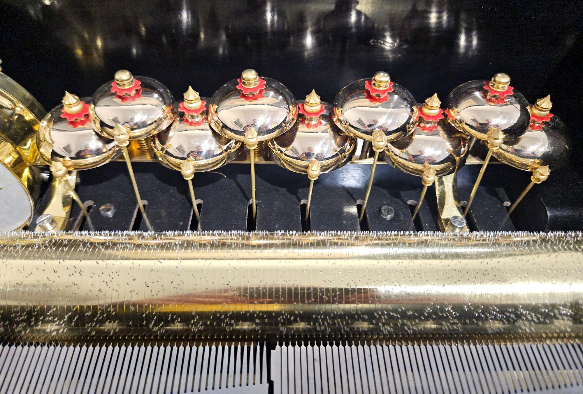 Late Victorian Antique Sublime Harmony Bell & Drum Music Box, Paillard Vaucher et Fils, c. 1875 For Sale