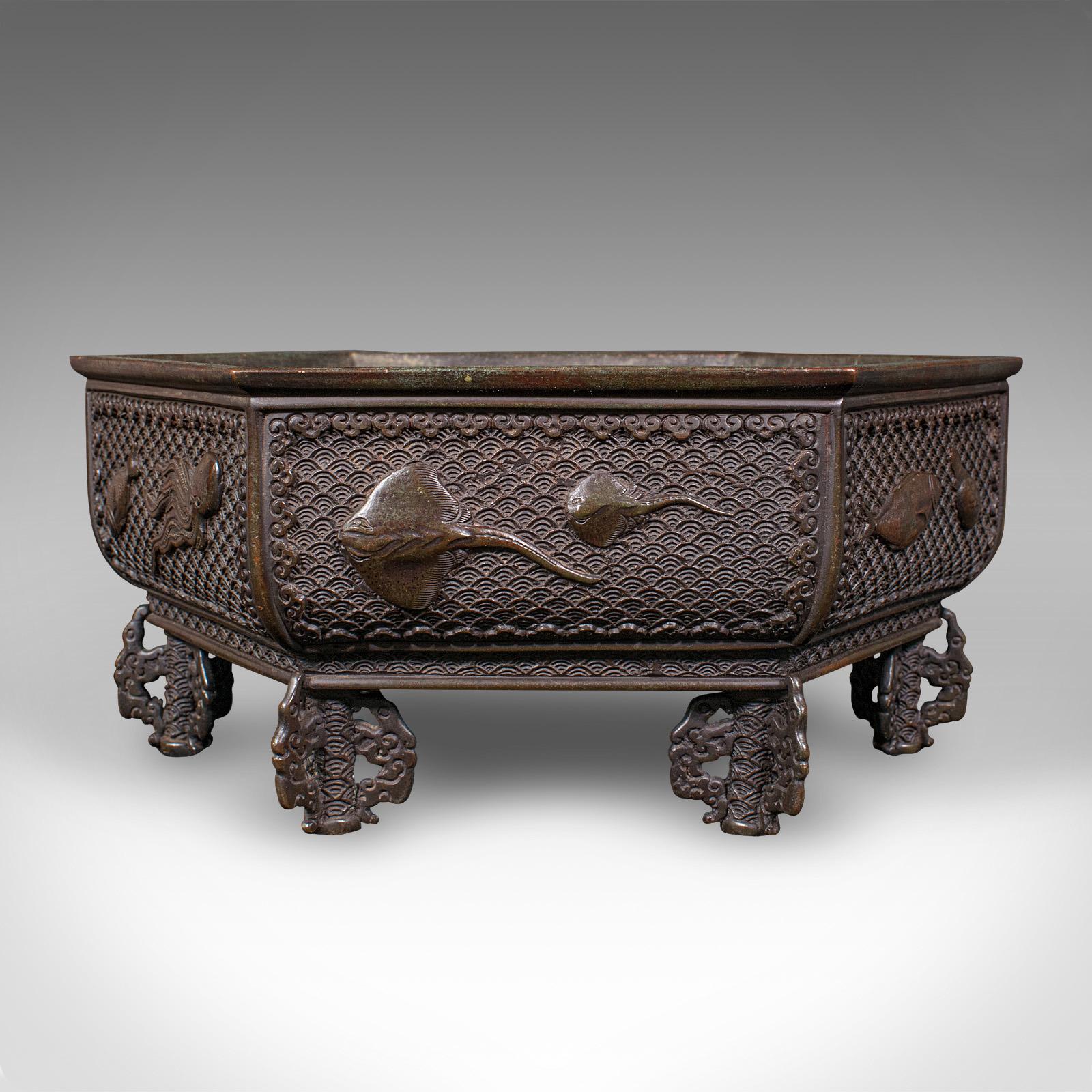 This is an antique Suiban planter. A Japanese, decorative bronze bonsai jardiniere, in the manner of Murata Seimin, dating to the early Victorian period, circa 1850. A superb example of Edo period metalwork, with captivating detail and form.

Fine