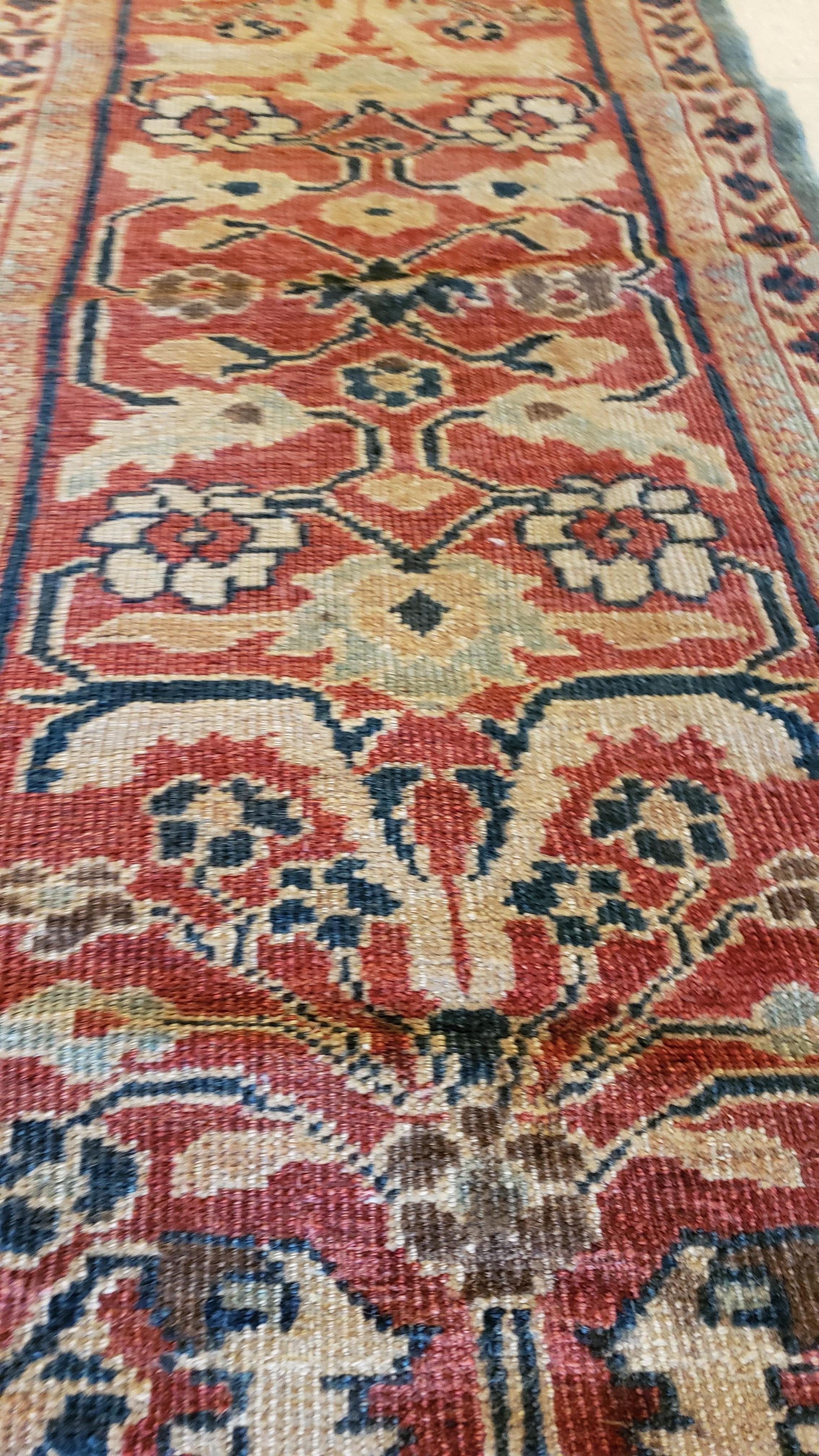Antique Sultanabad Carpet, Handmade Persian Rug, Gray, Blue, Green Soft Red For Sale 5