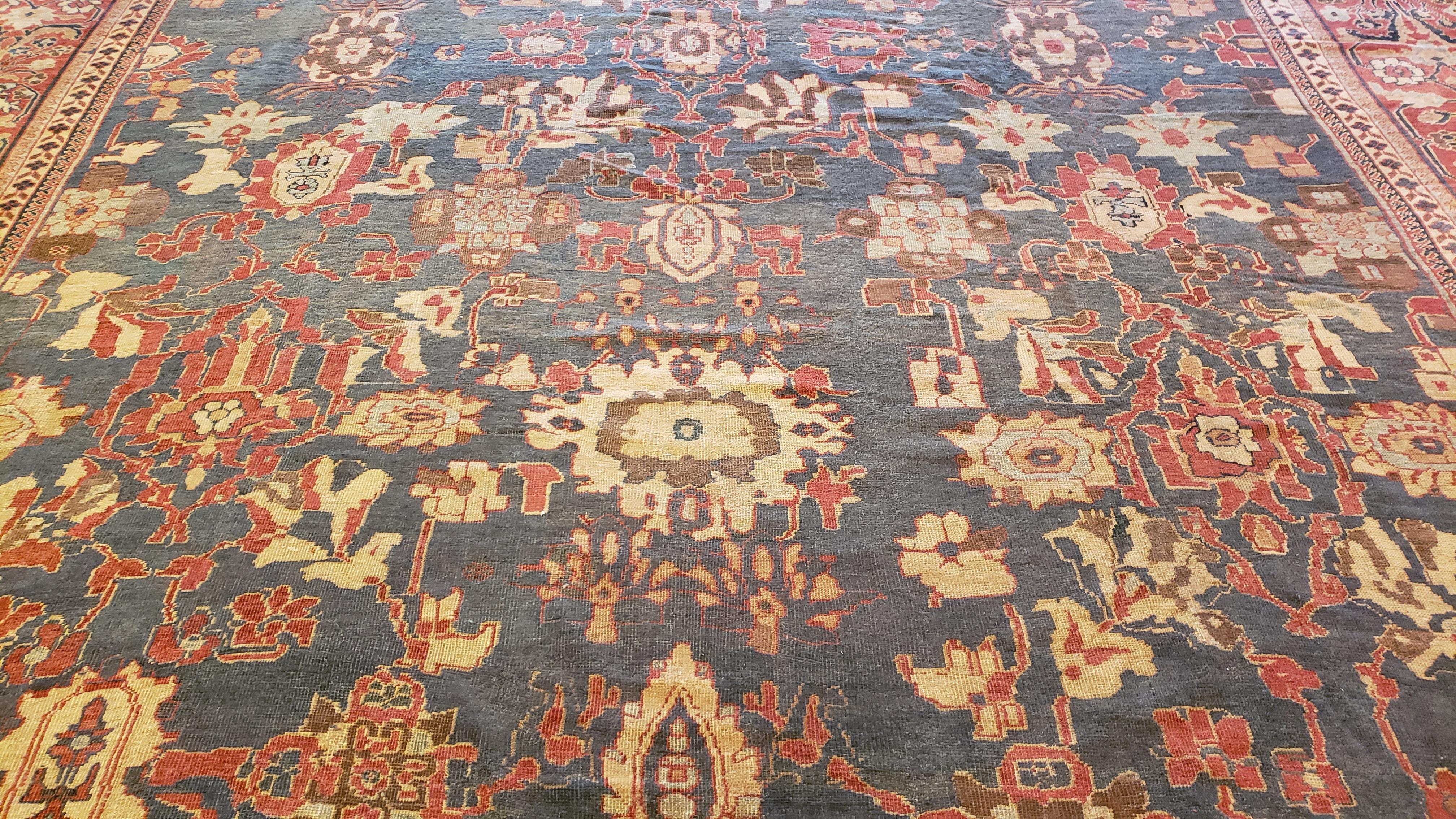 Antique Sultanabad Carpet, Handmade Persian Rug, Gray, Blue, Green Soft Red For Sale 1
