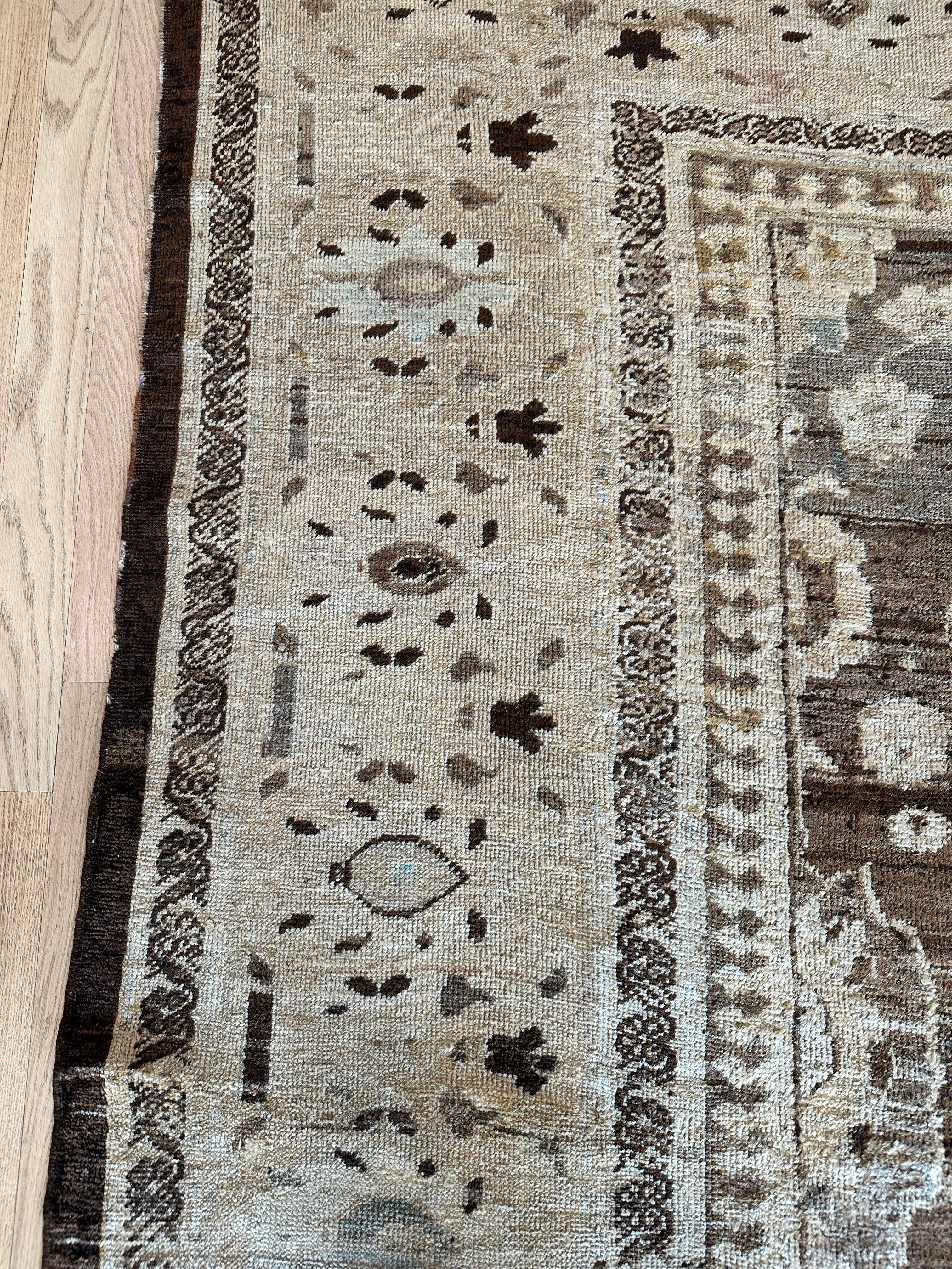 Tapis persan ancien Sultanabad, fait à la main, gris, ivoire, taupe, bleu clair en vente 9