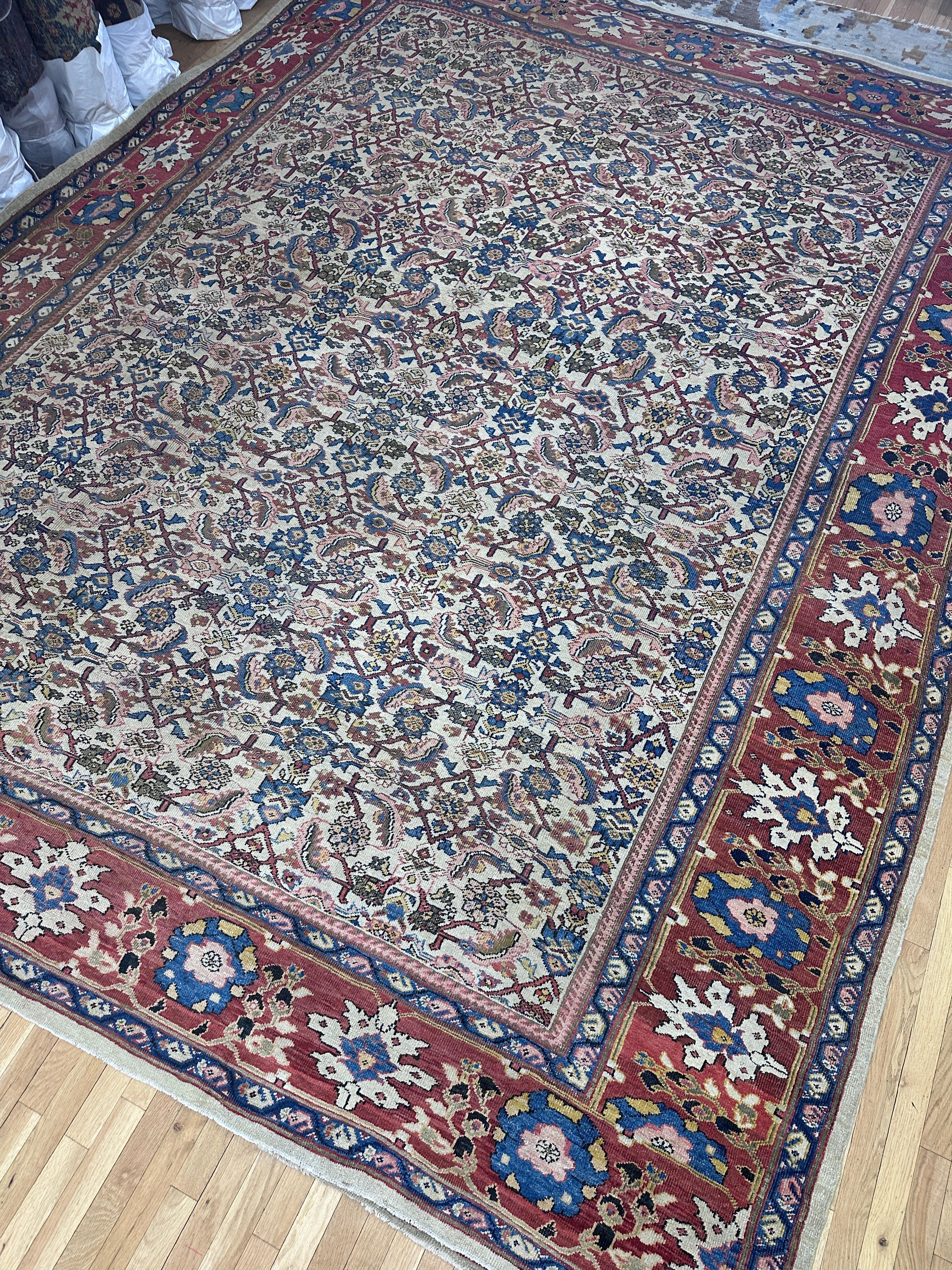 Tapis persan ancien Sultanabad, fait à la main, ivoire, bleu, vert, rouge doux en vente 2
