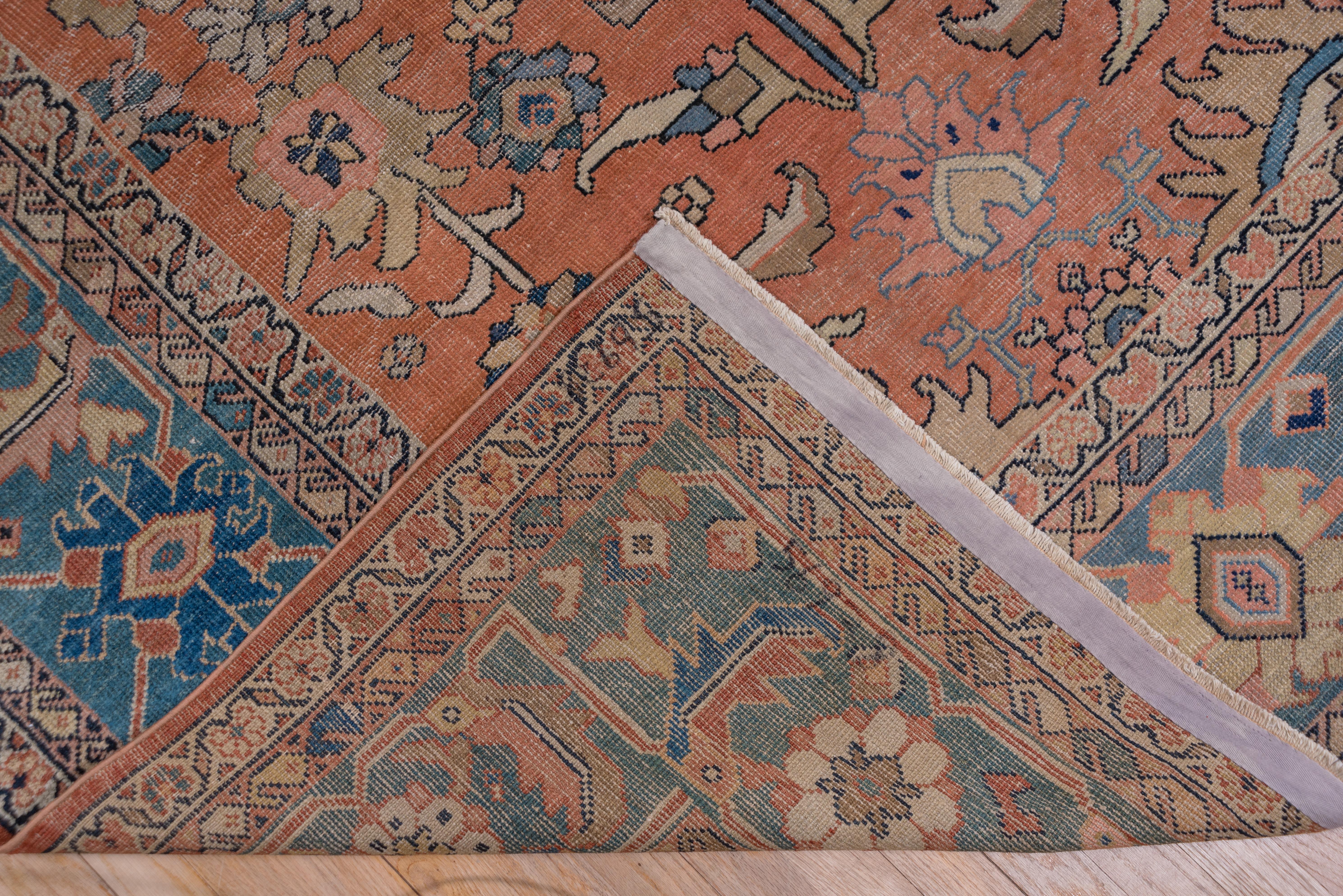 Antiker Sultanabad-Teppich, weiche Palette, um 1910 im Zustand „Gut“ im Angebot in New York, NY
