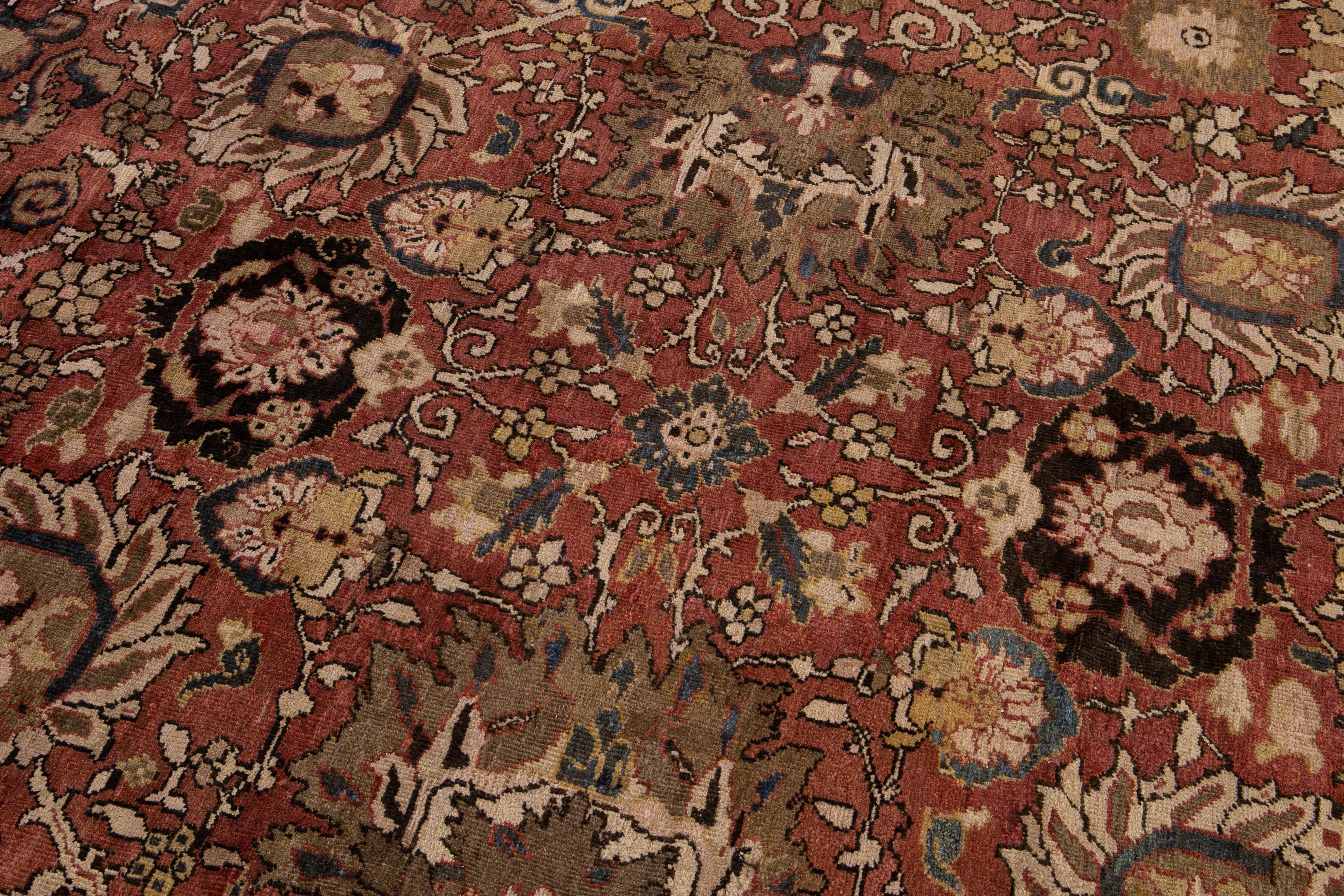 Antique Sultanabad Handmade Floral Red Oversize Wool Rug For Sale 2