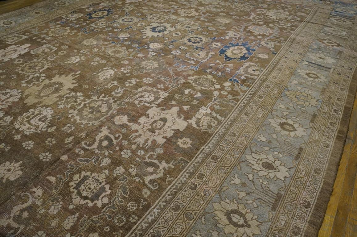 19th Century Persian Sultanabad Carpet ( 14' x 20' x - 425 x 610 ) In Good Condition For Sale In New York, NY