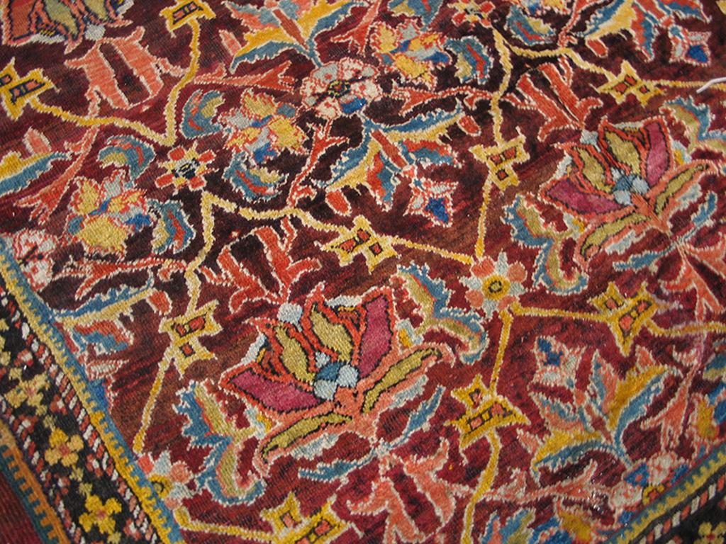 Antique Sultanabad Persian rug. Measures: 5'0