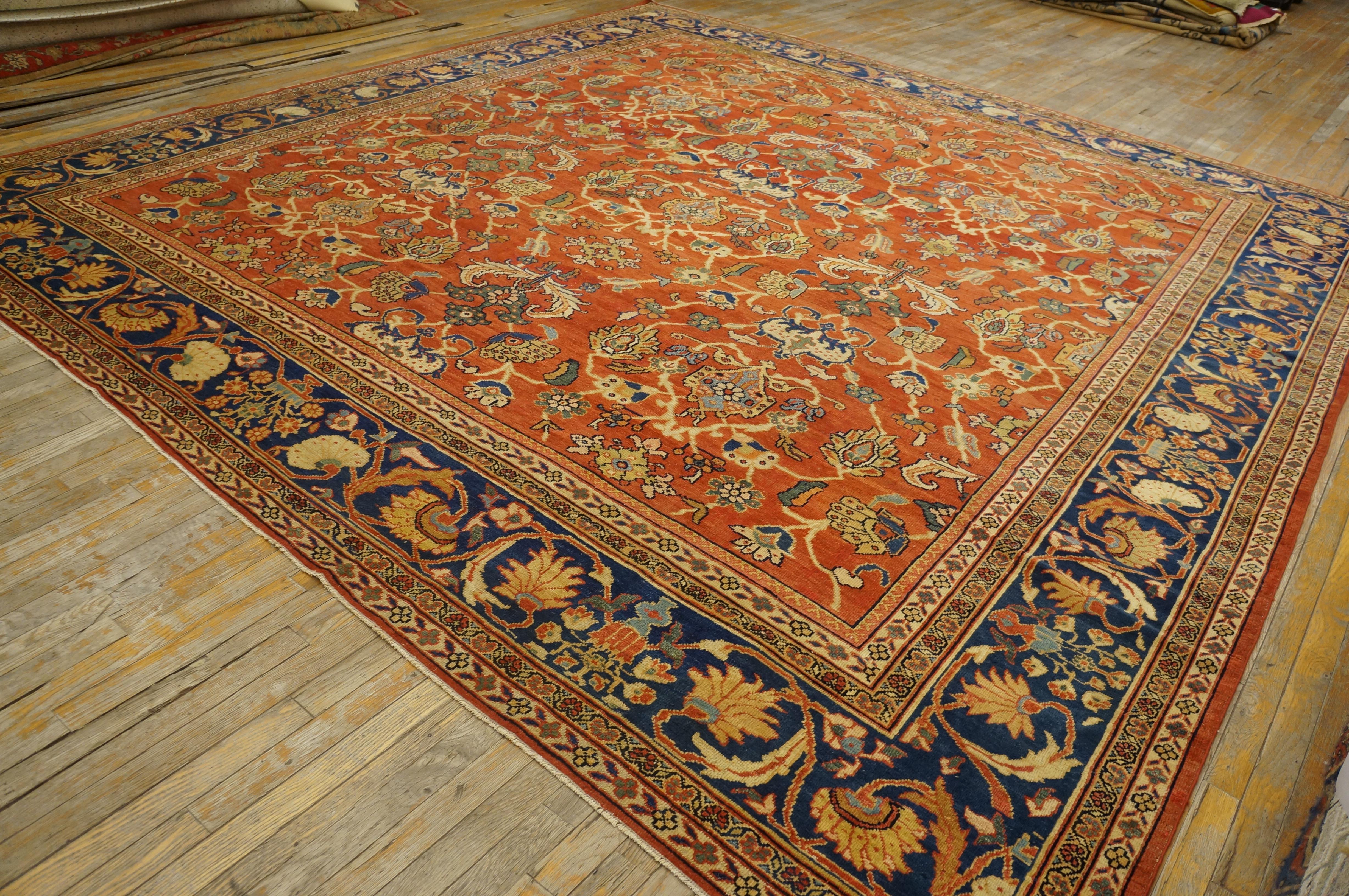 Early 20th Century Persian Sultanabad Carpet ( 11' 6'' x 12' - 350 x 365 ) In Good Condition For Sale In New York, NY