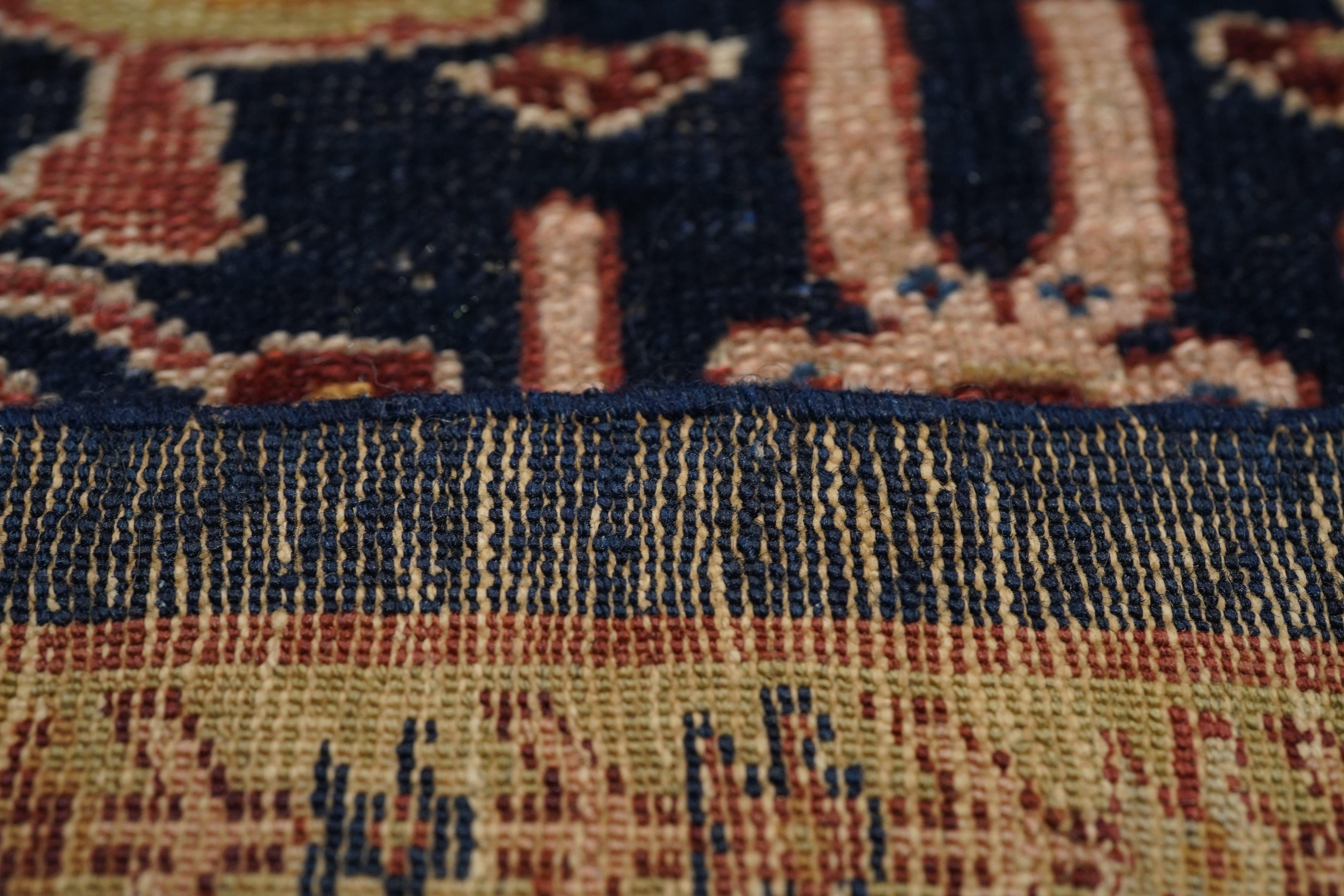 Antiker Sultanabad-Teppich 3'11'' x 6'10'' im Angebot 6