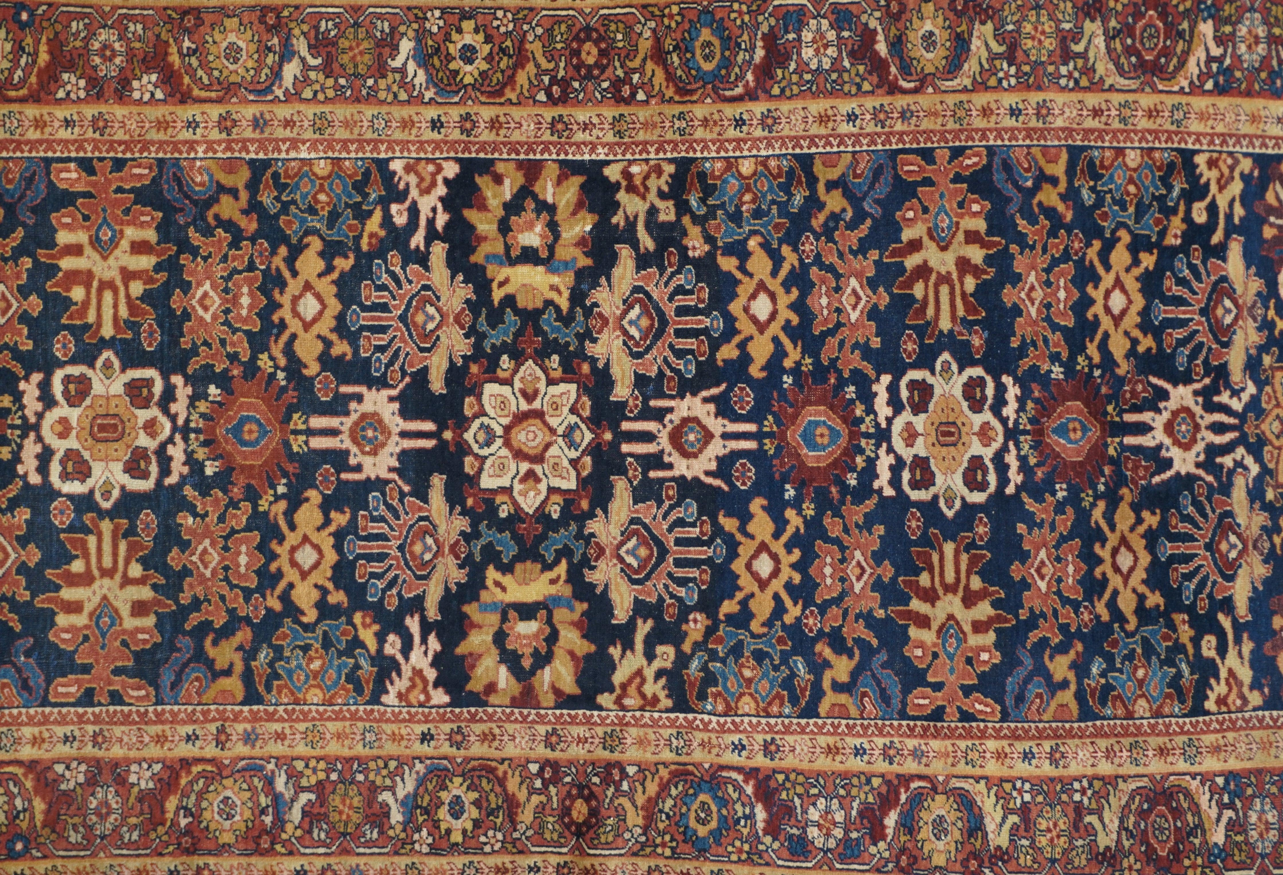 Antiker Sultanabad-Teppich 3'11'' x 6'10'' im Zustand „Gut“ im Angebot in New York, NY