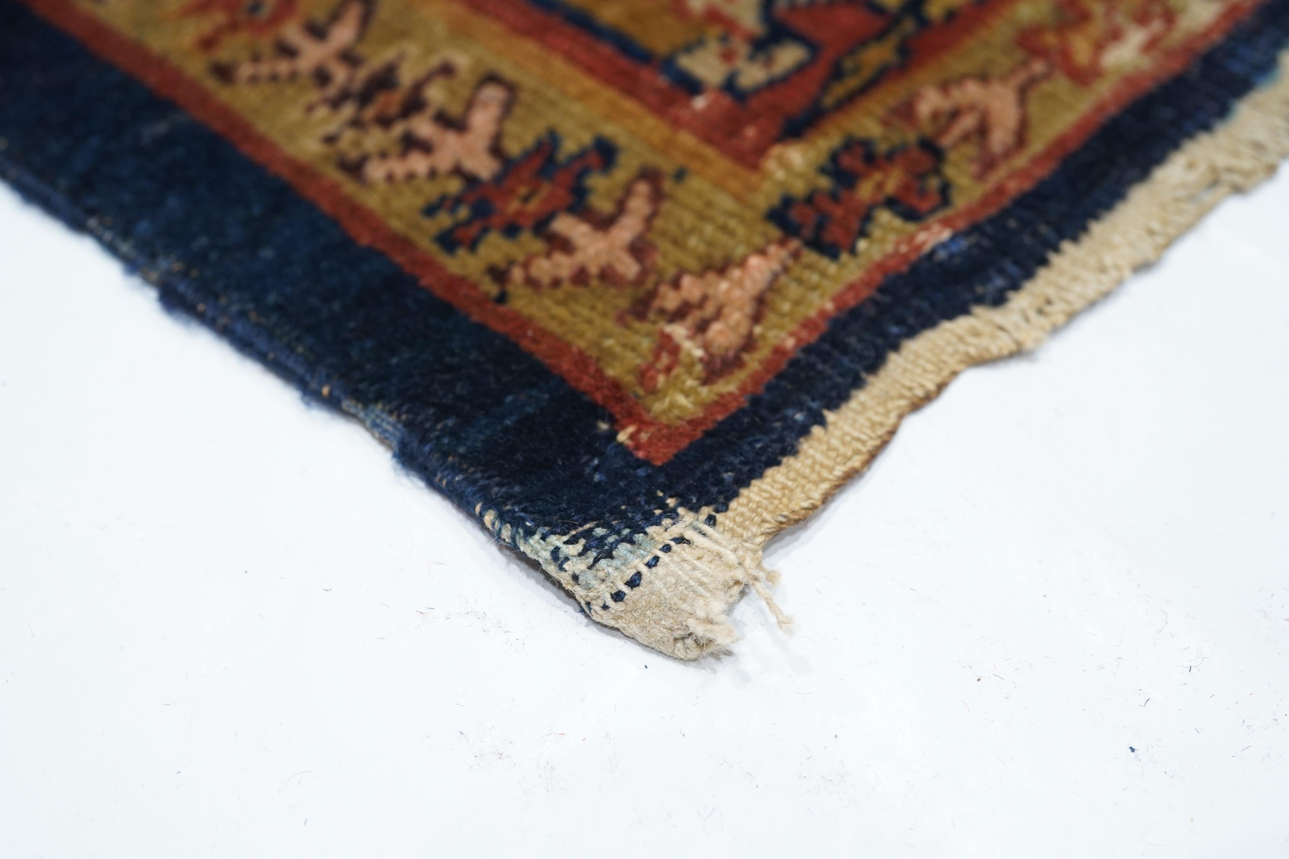 Antiker Sultanabad-Teppich 3'11'' x 6'10'' (19. Jahrhundert) im Angebot
