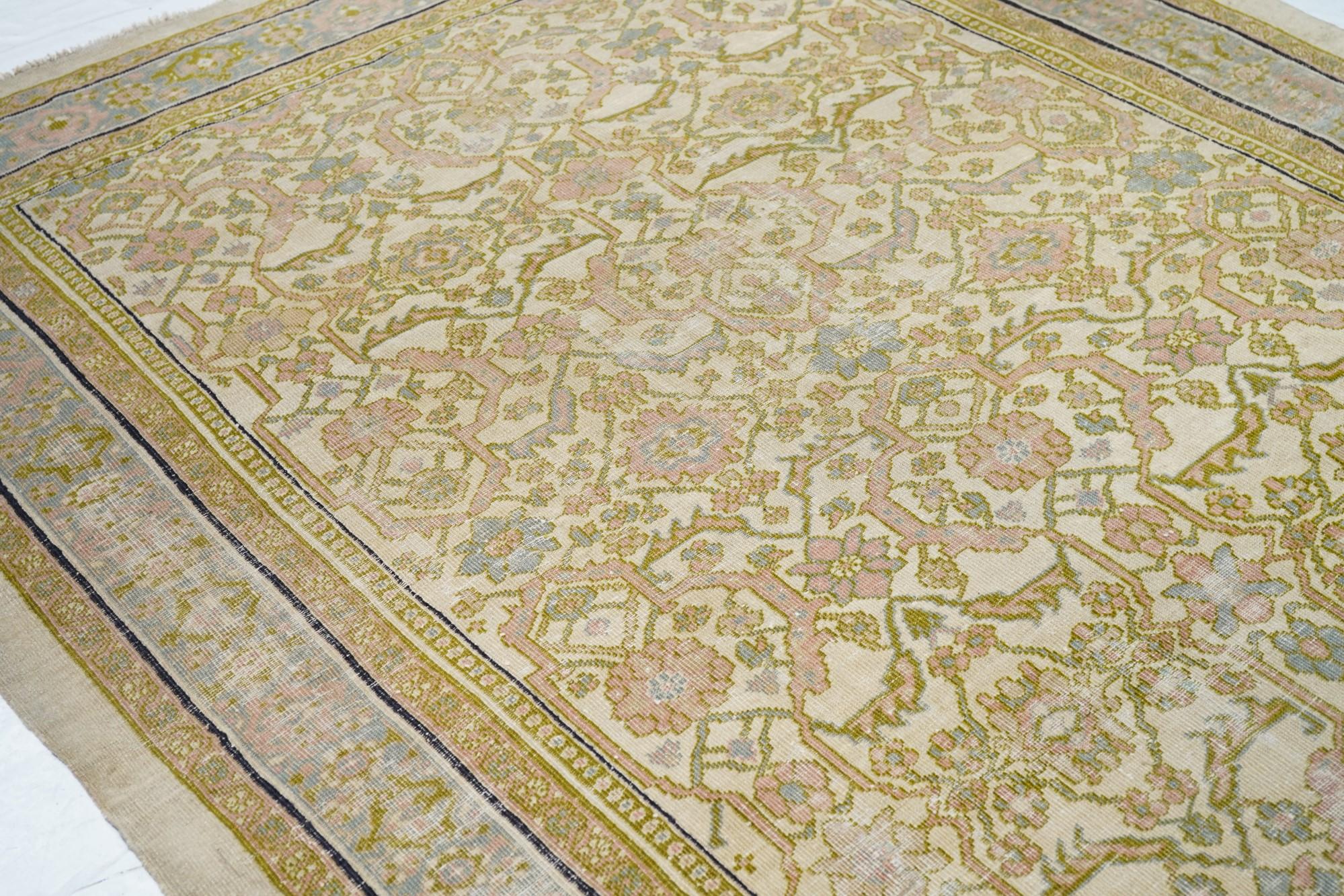 Antique Sultanabad Rug For Sale 2