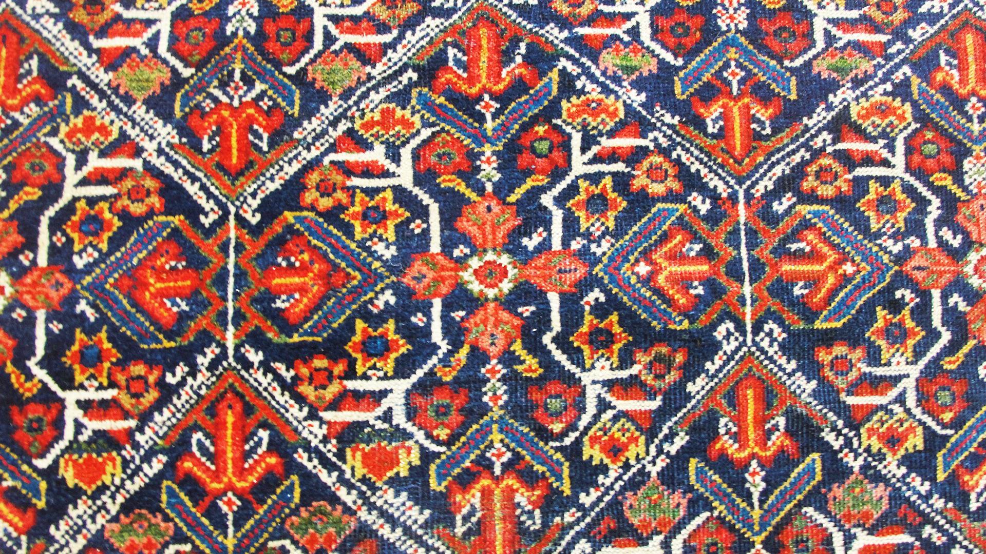 Antique Sultanabad Rug, circa 1920 In Good Condition For Sale In Evanston, IL